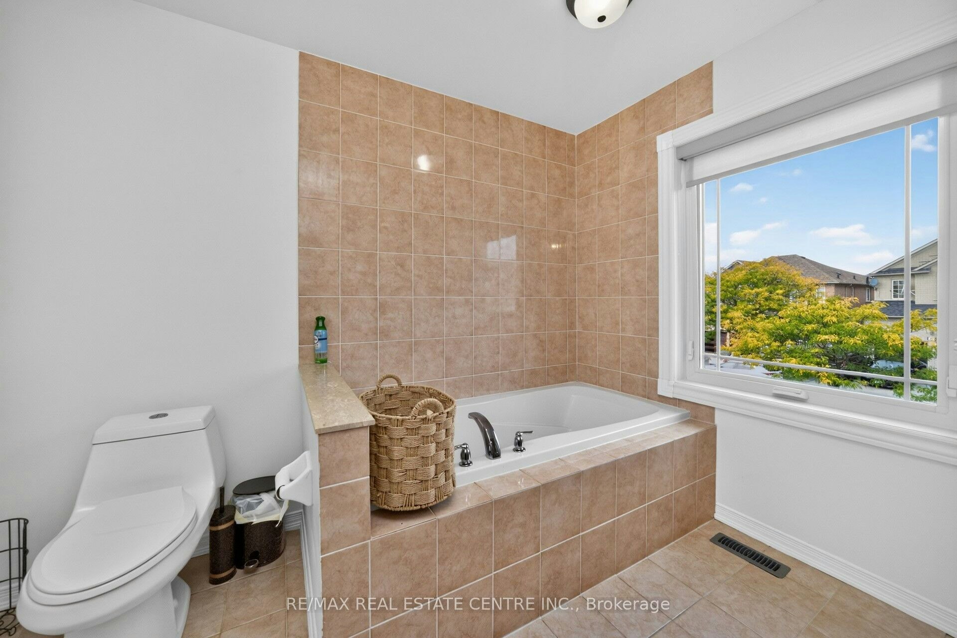 21 River Heights Drive, Brampton, ON, L6P 2M9 - 33