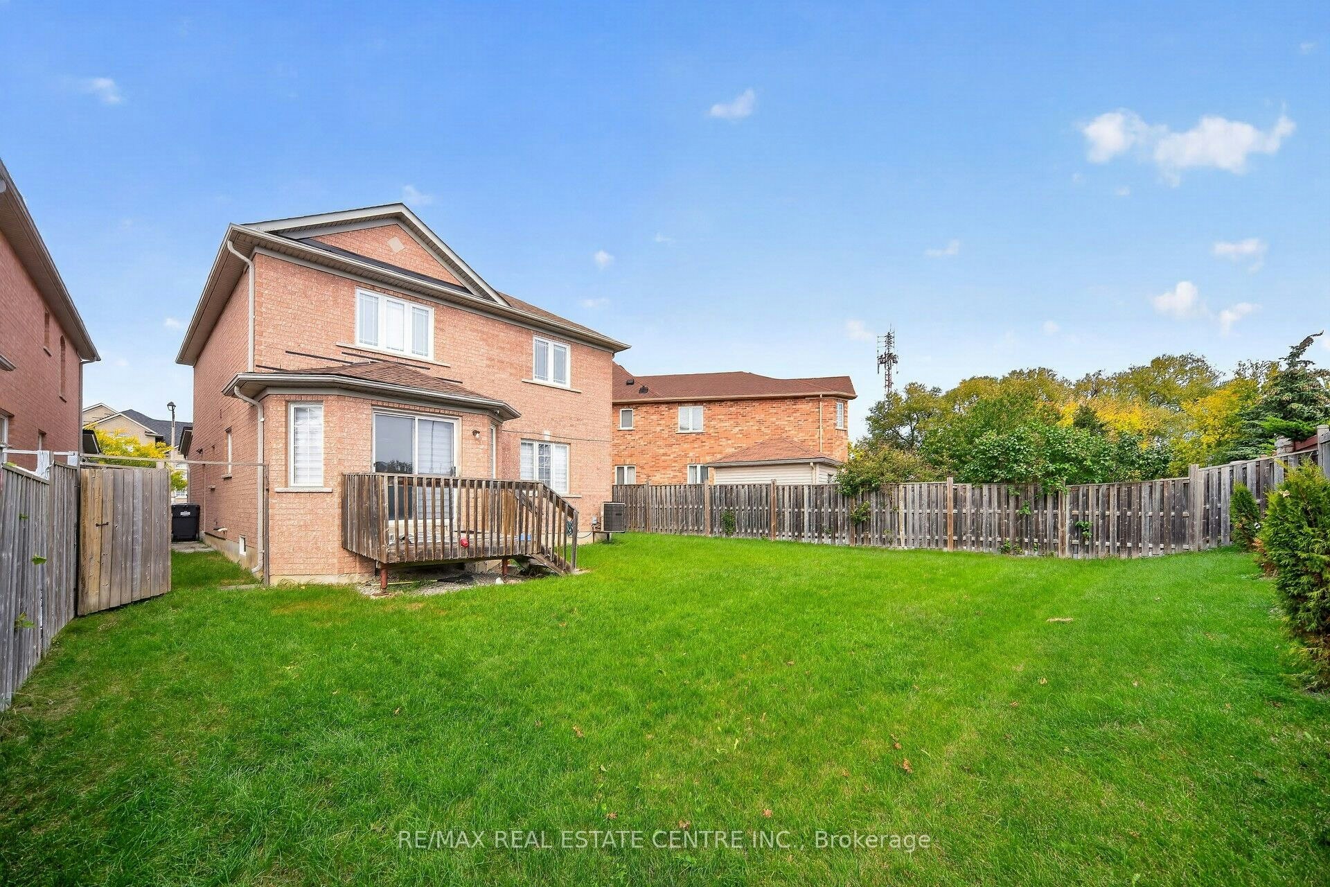 21 River Heights Drive, Brampton, ON, L6P 2M9 - 46