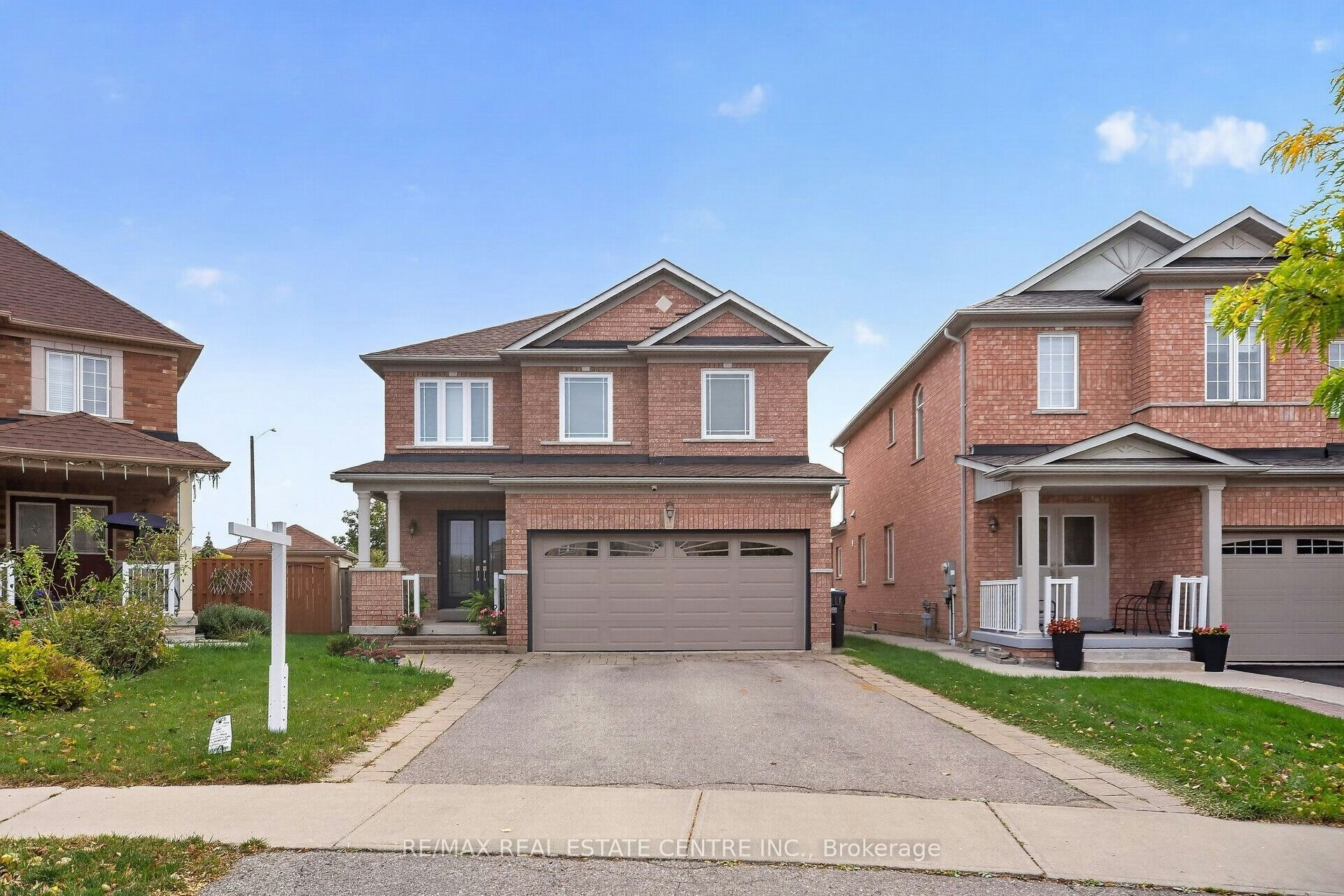 21 River Heights Drive, Brampton, ON, L6P 2M9 - 2
