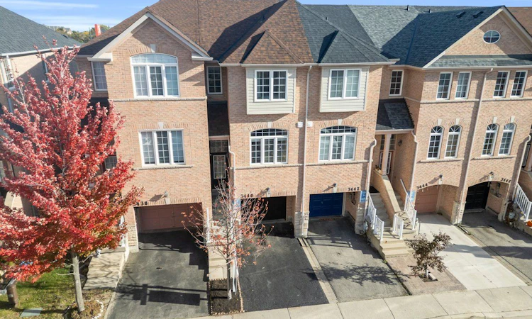 3440 Redpath Circle