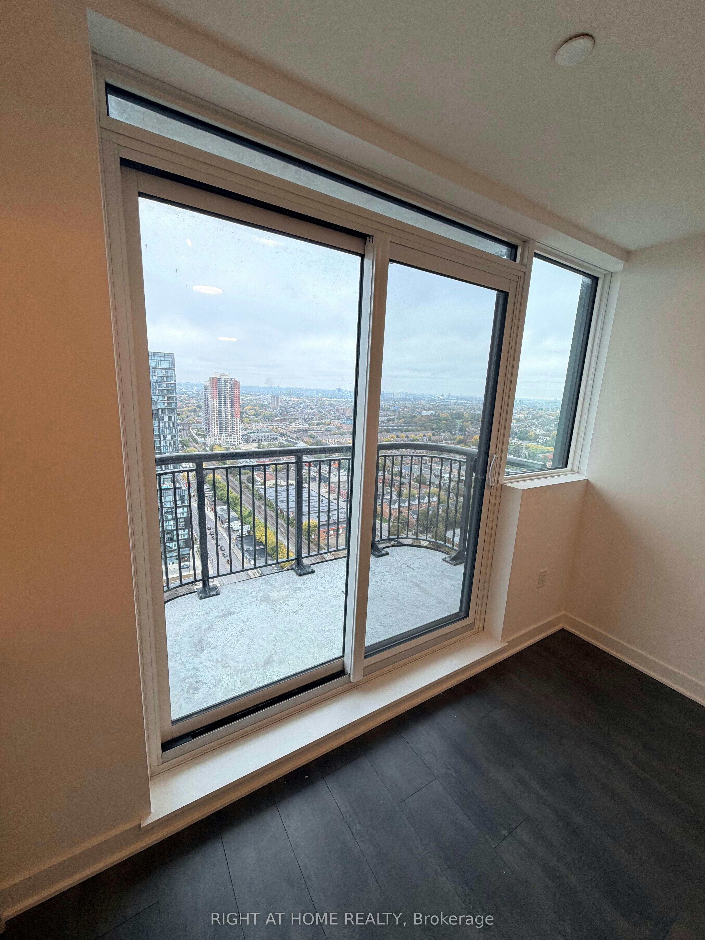 2611-1185 Dupont Street, Toronto, ON, M6H 0G5 - 7