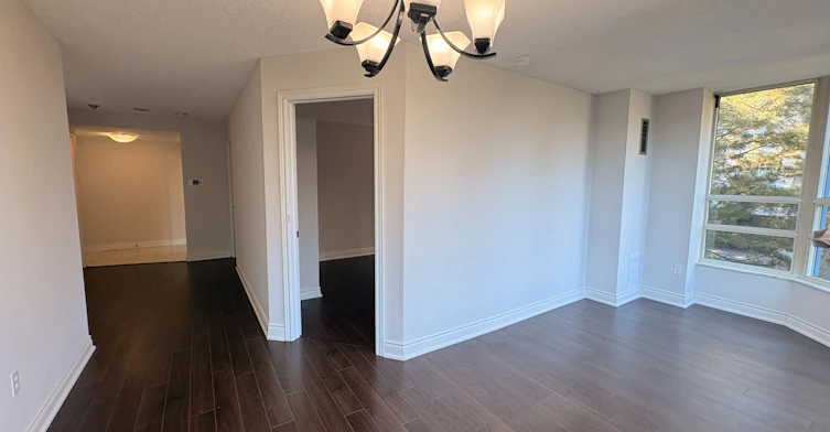 315-250 Webb Drive, Mississauga, ON, L5B 3Z4 - 3