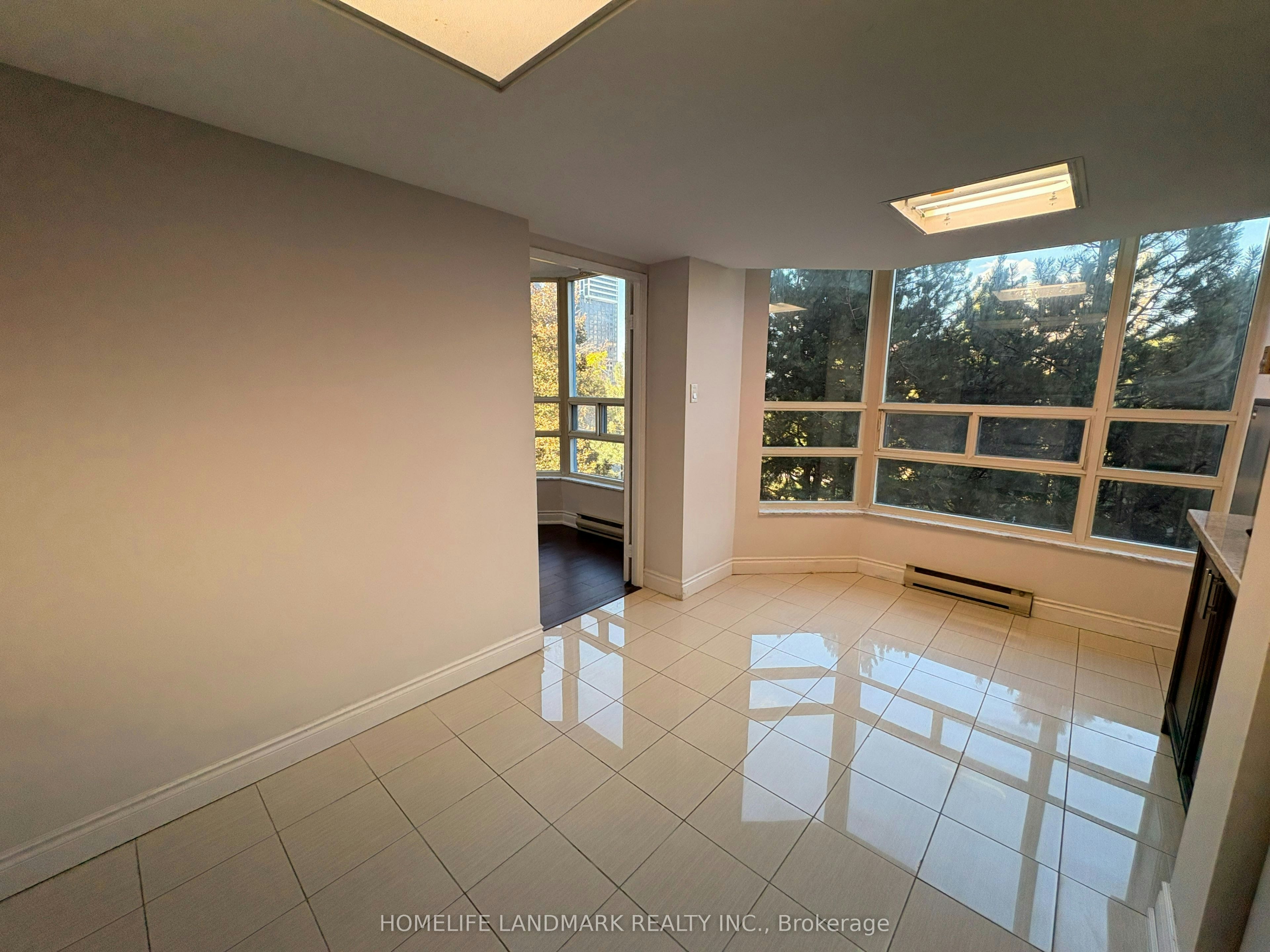 315-250 Webb Drive, Mississauga, ON, L5B 3Z4 - 9