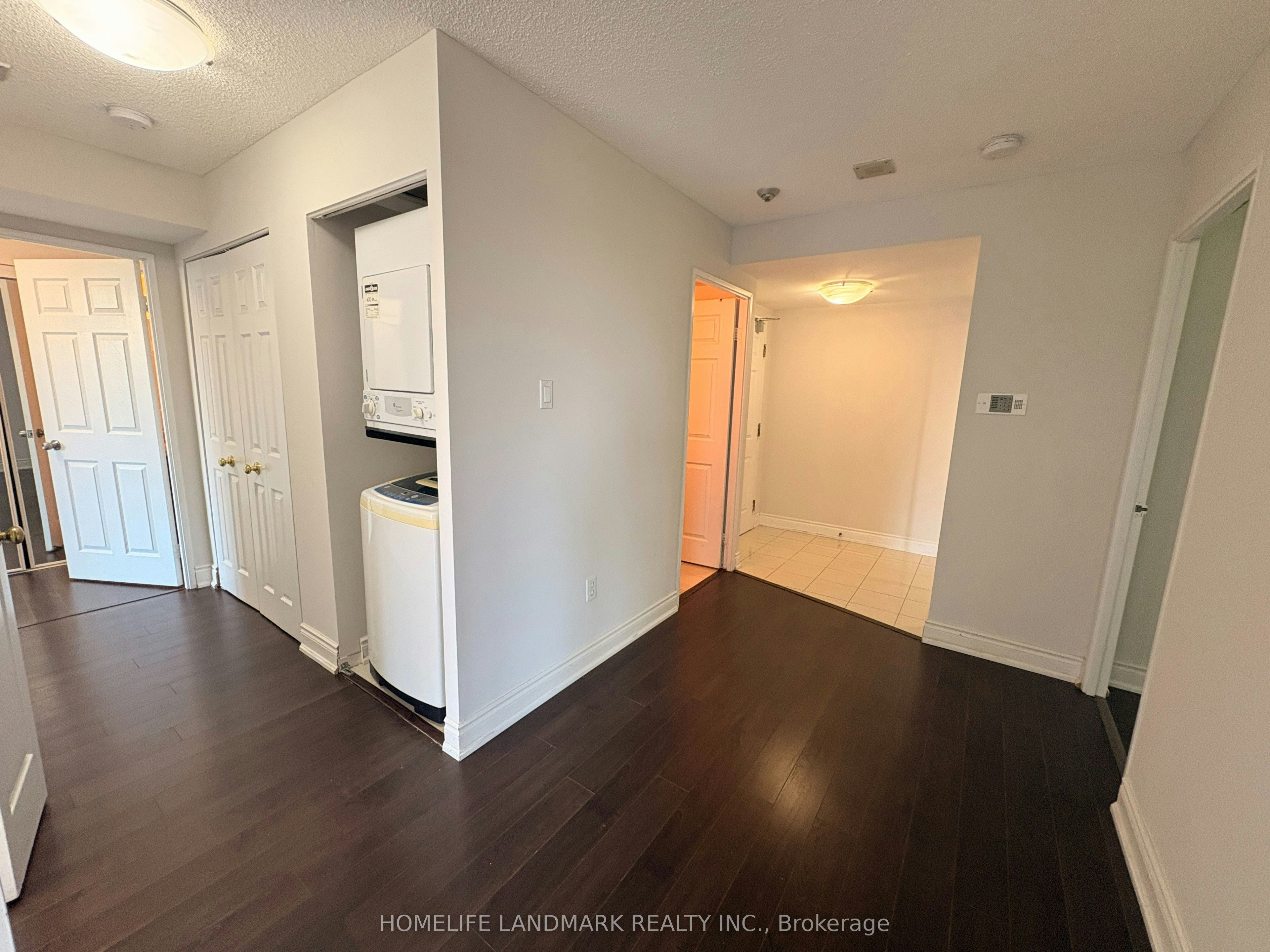 315-250 Webb Drive, Mississauga, ON, L5B 3Z4 - 2