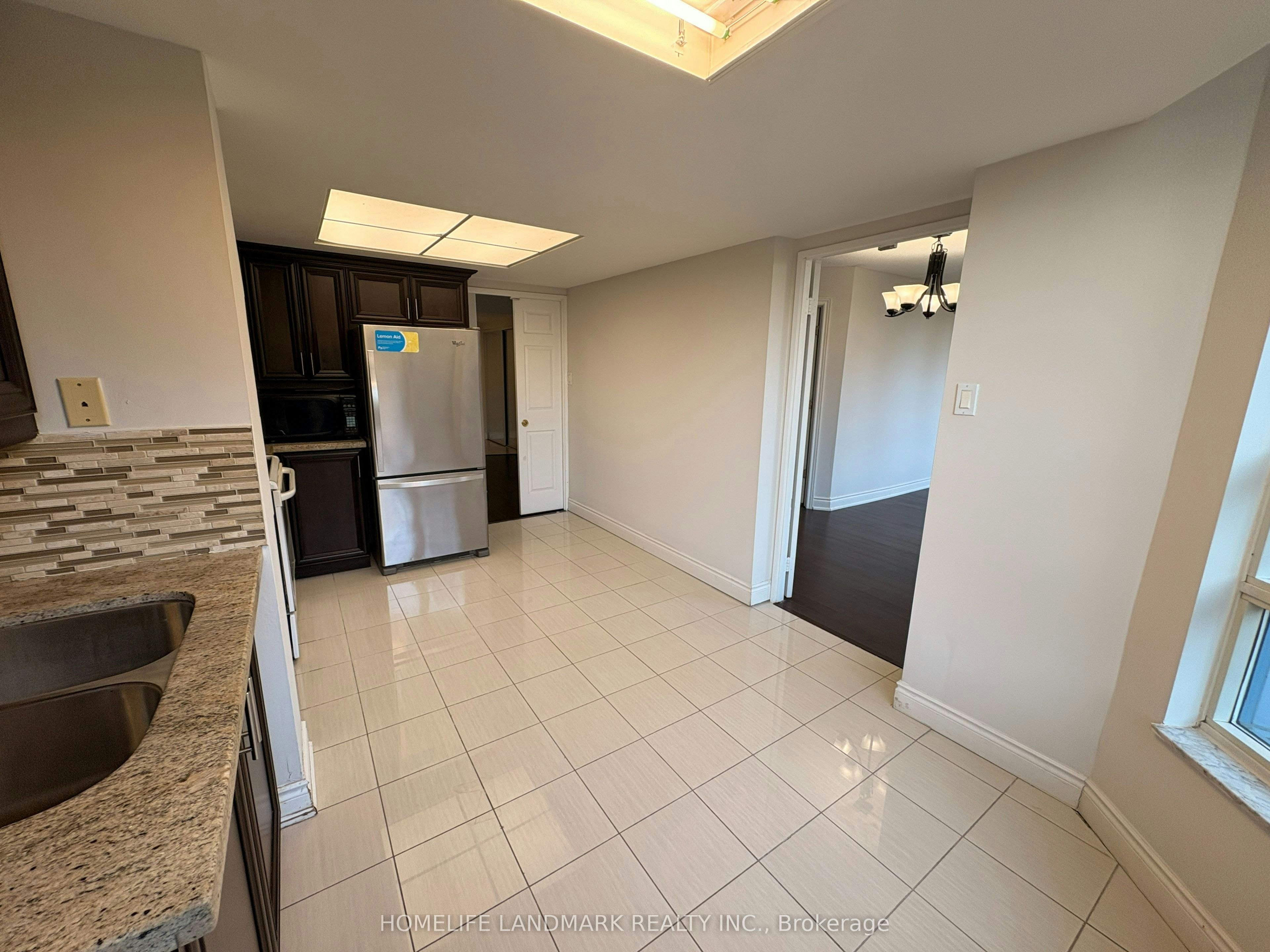 315-250 Webb Drive, Mississauga, ON, L5B 3Z4 - 7