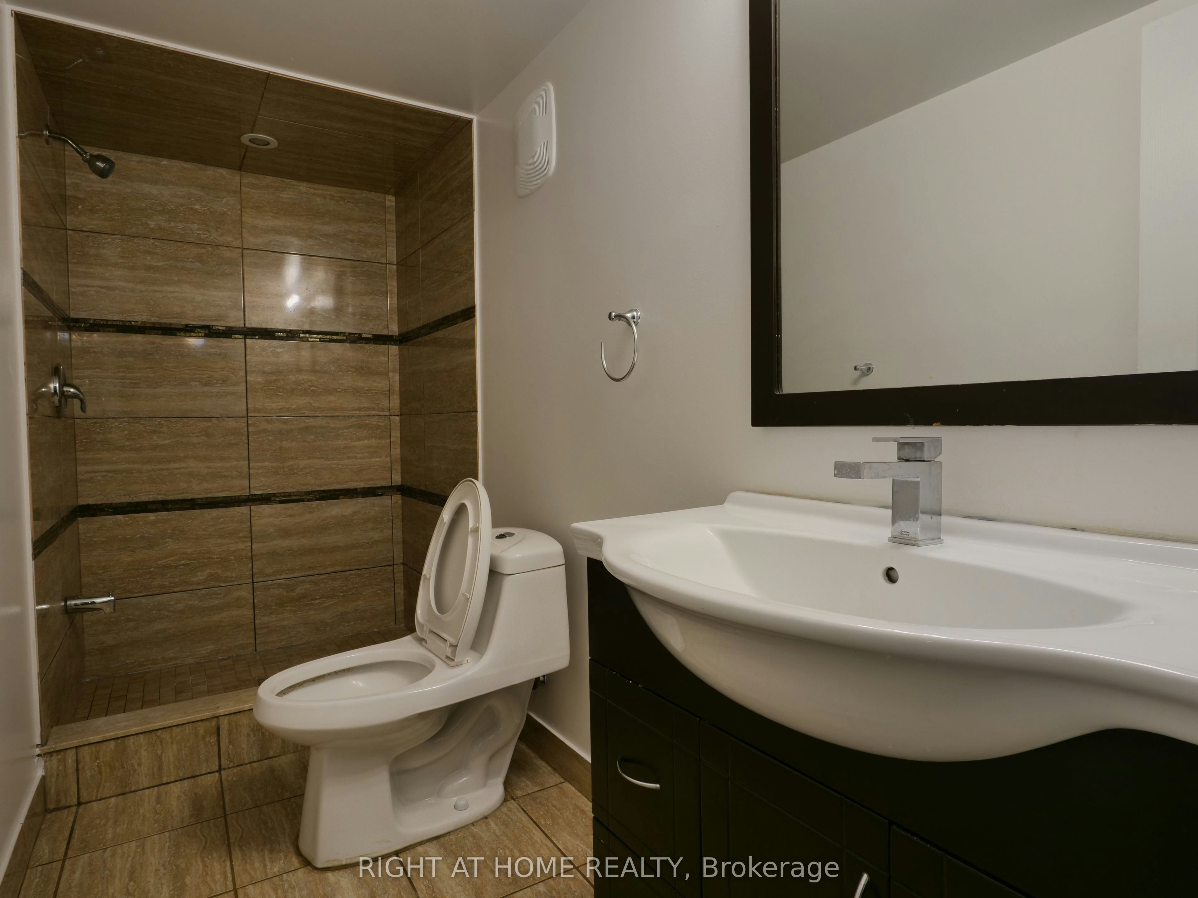 Basement Unit-19 Blazing Star Drive S, Brampton, ON, L6R 3E5 - 5