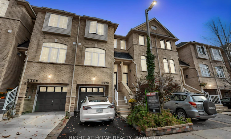 3370 Redpath Circle