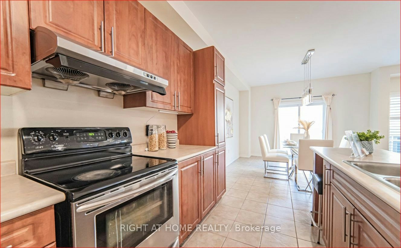 5133 Celebration Drive, Mississauga, ON, L5M 8B4 - 8