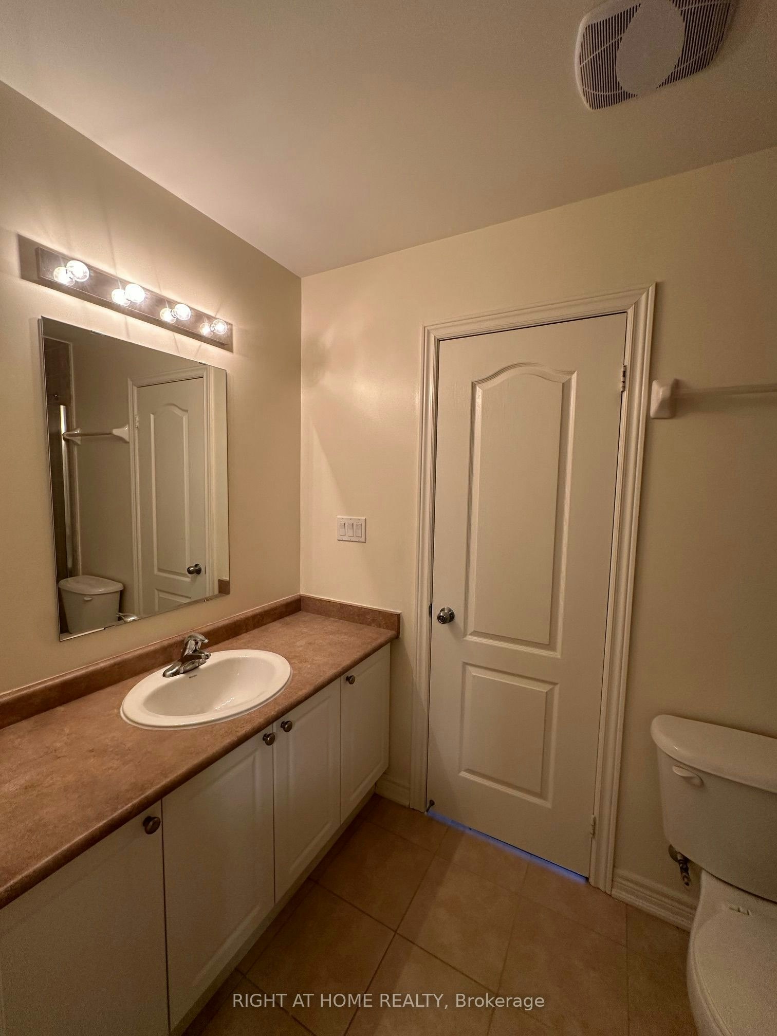 5133 Celebration Drive, Mississauga, ON, L5M 8B4 - 33