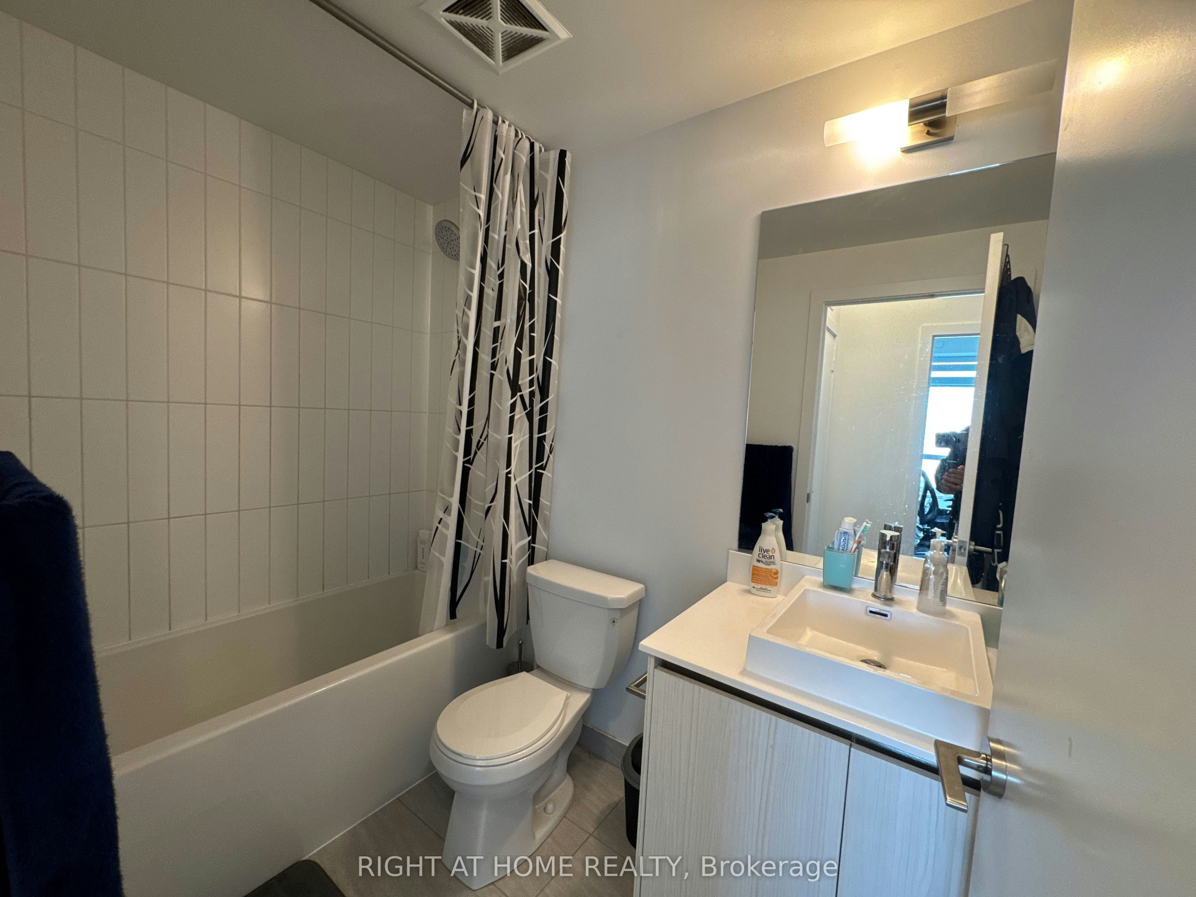 1411-251 Manitoba Street, Toronto, ON, M8Y 0C7 - 12
