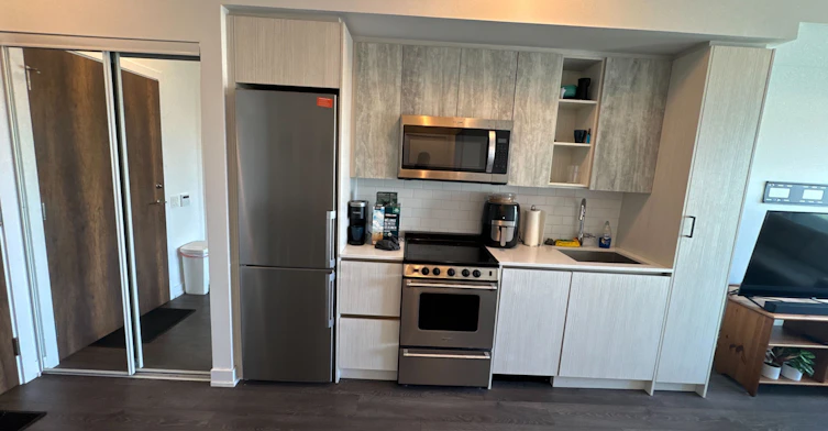 1411-251 Manitoba Street, Toronto, ON, M8Y 0C7 - 8