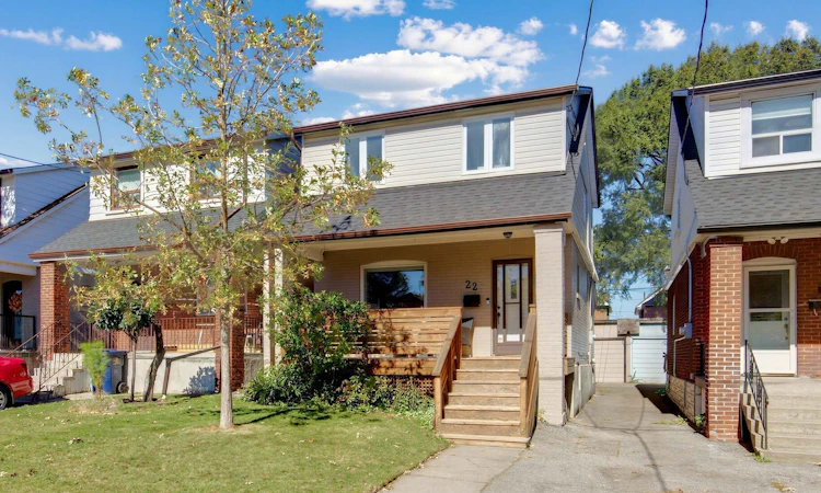 22 Mahoney Avenue