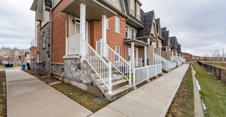 #125-1380 Costigan Road, Milton, ON, L9T 8L2 - 2