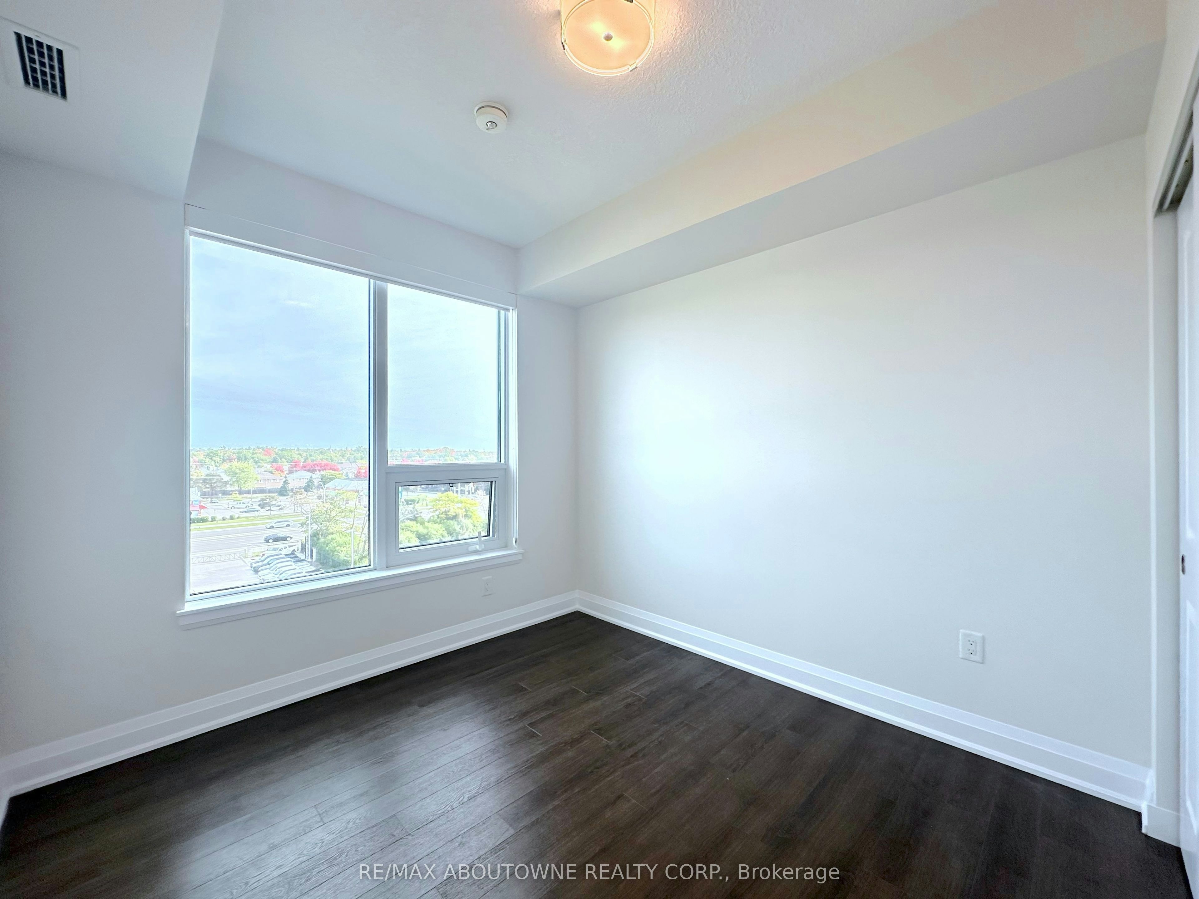 605-2333 Taunton Road, Oakville, ON, L6H 0N5 - 12