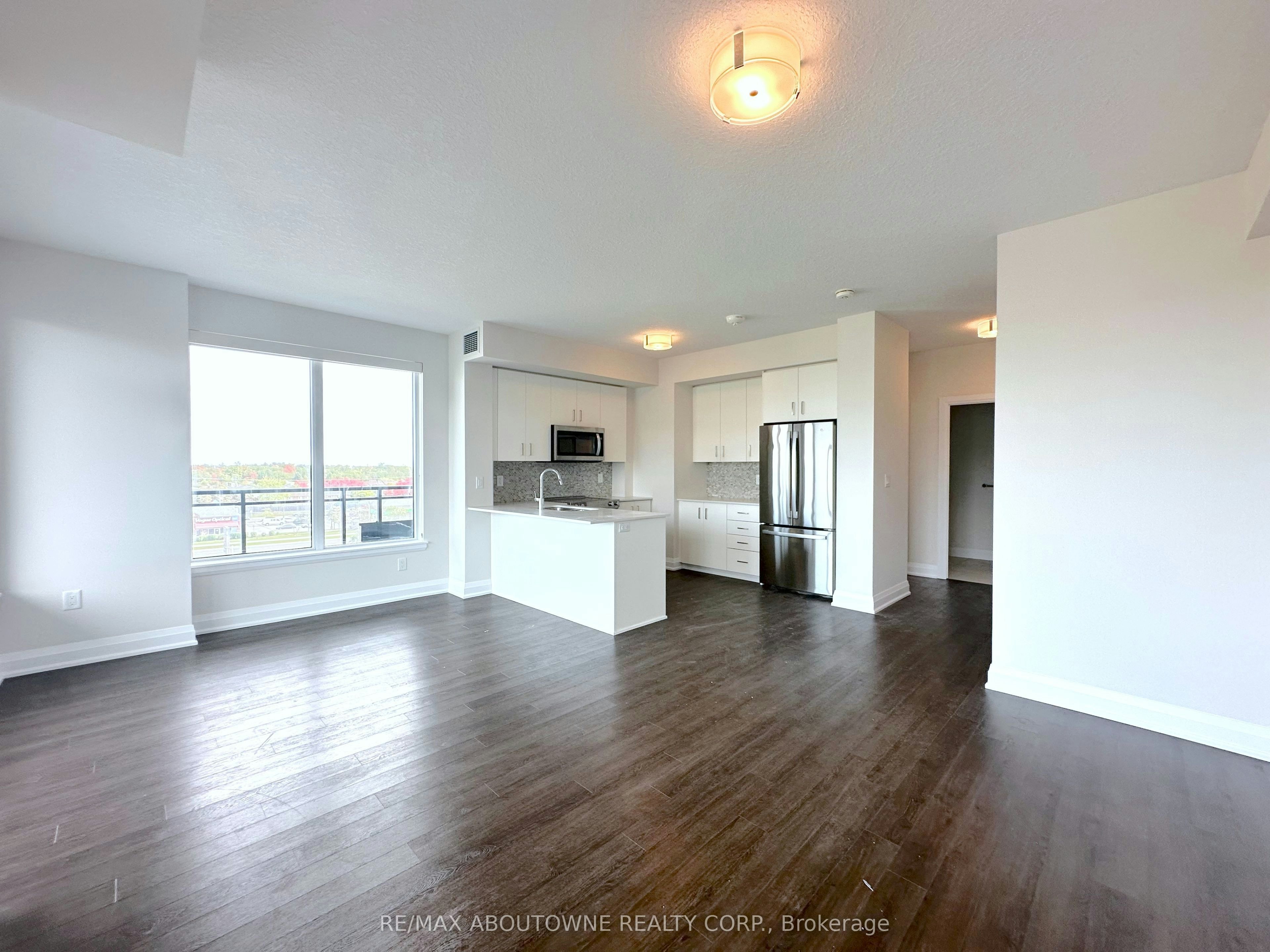 605-2333 Taunton Road, Oakville, ON, L6H 0N5 - 2