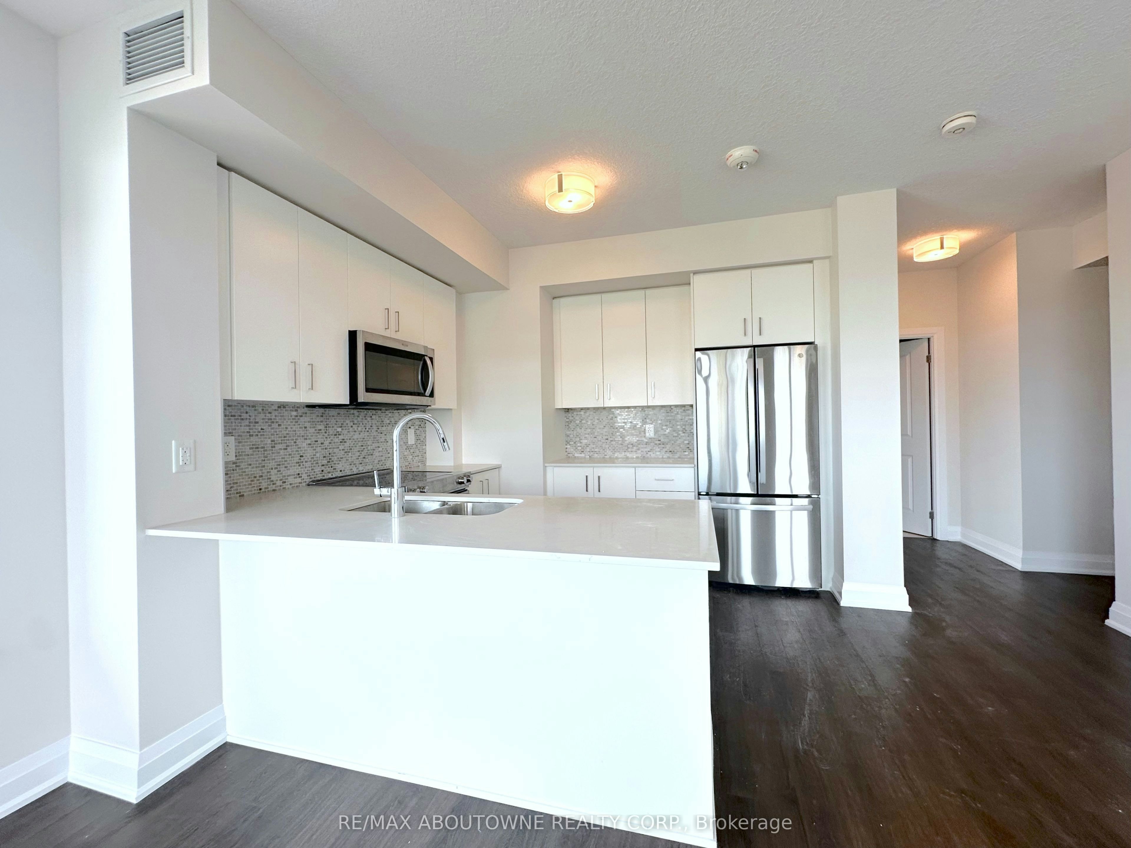 605-2333 Taunton Road, Oakville, ON, L6H 0N5 - 5