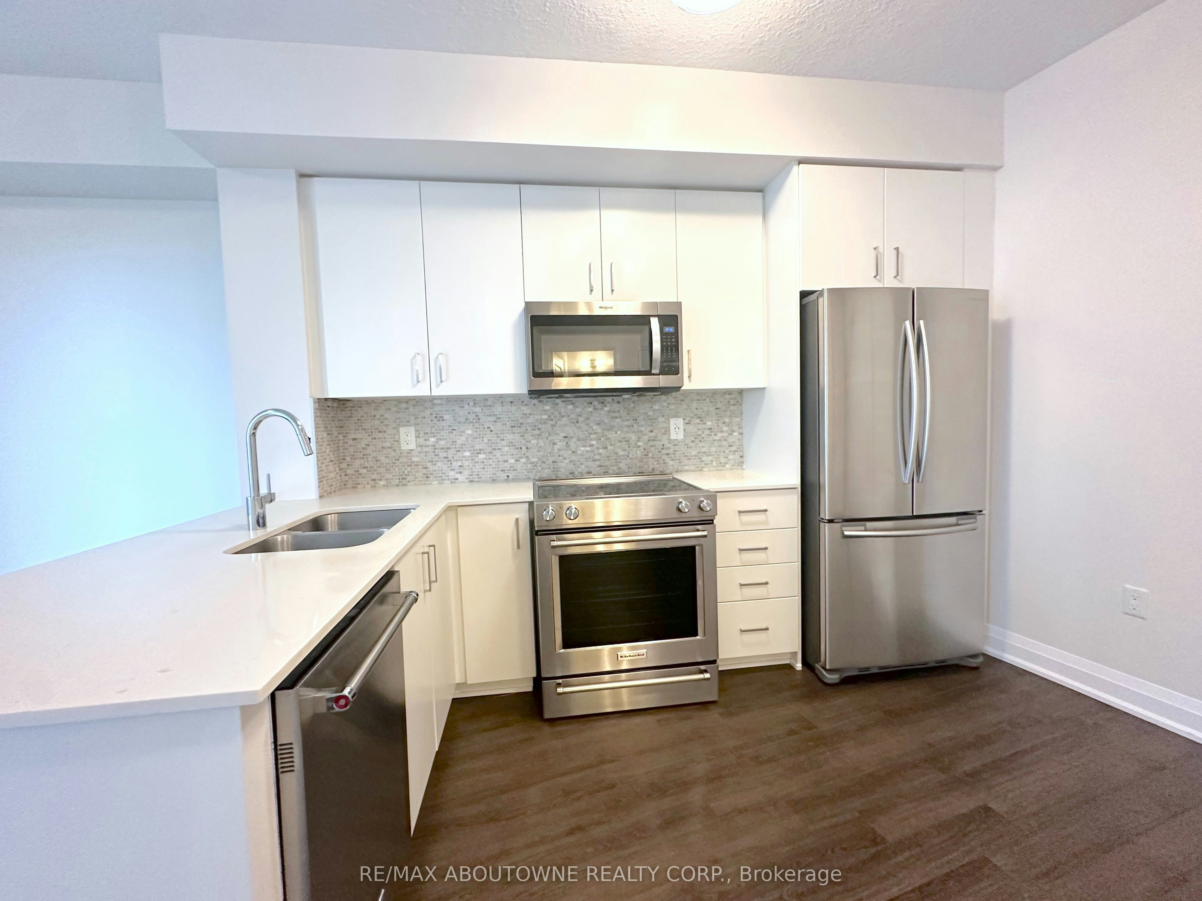 533-2333 Taunton Road, Oakville, ON, L6H 0N5 - 3