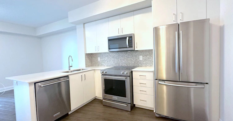 533-2333 Taunton Road, Oakville, ON, L6H 0N5 - 4