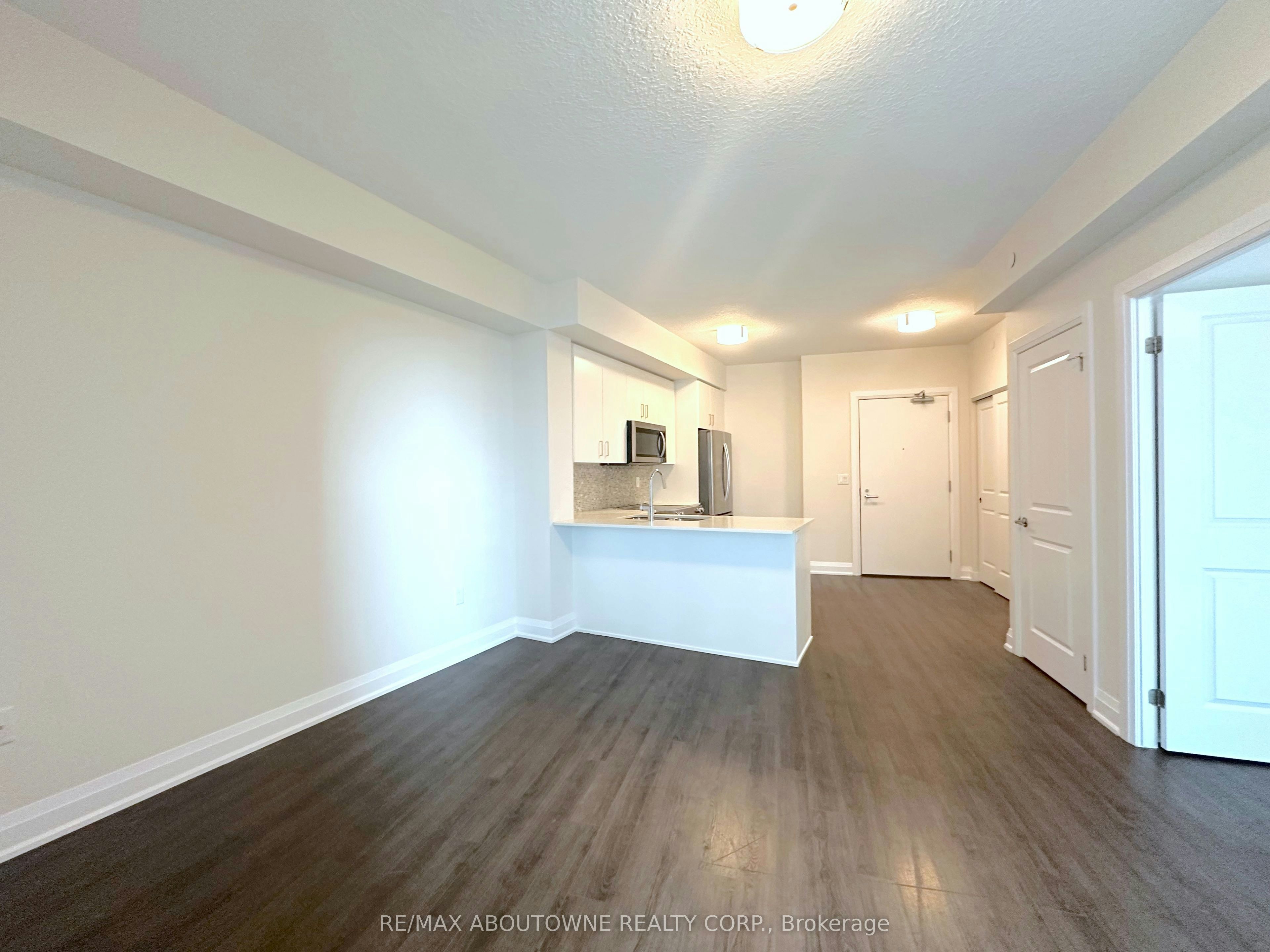 533-2333 Taunton Road, Oakville, ON, L6H 0N5 - 2