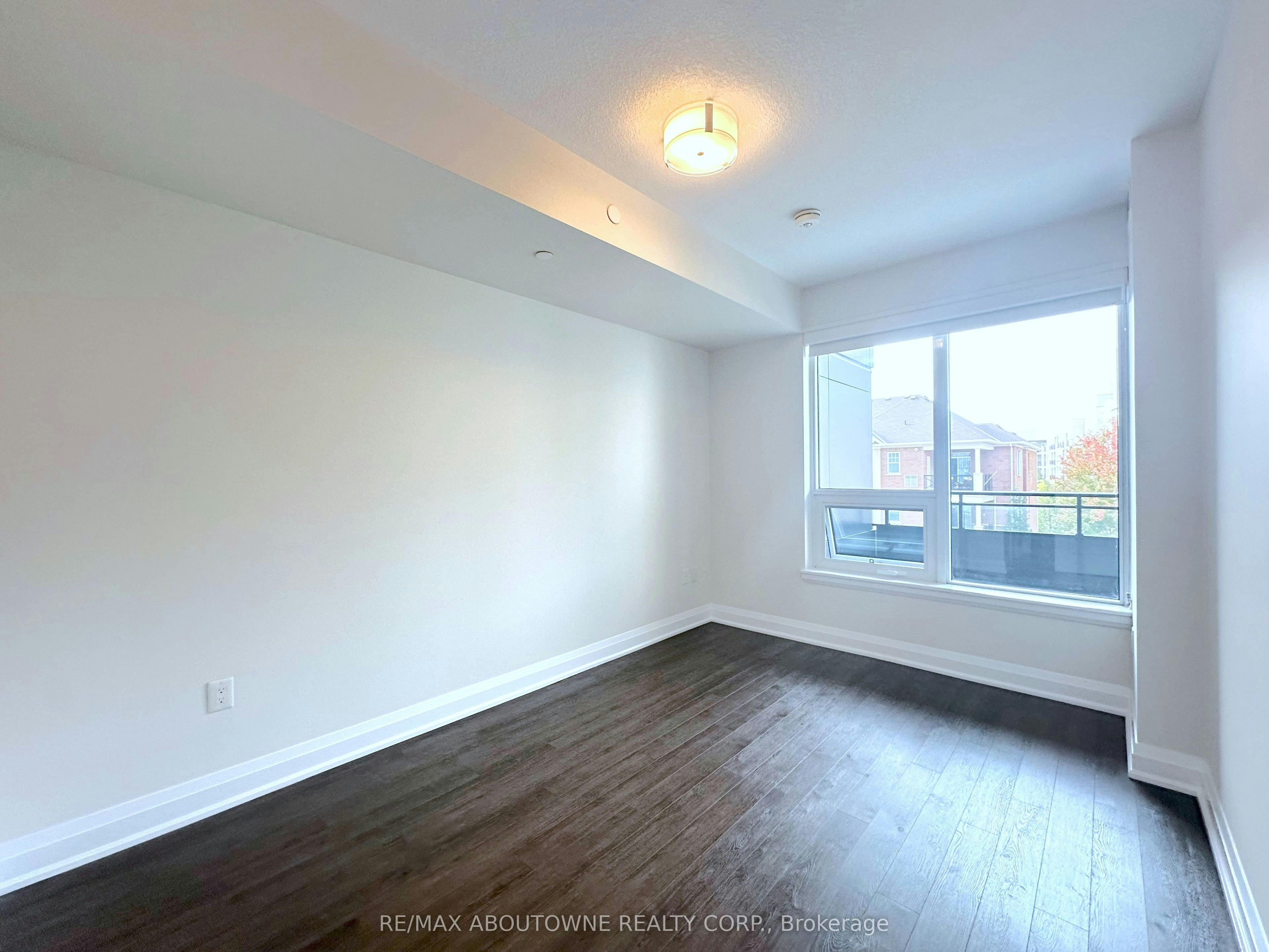 317-2333 Taunton Road, Oakville, ON, L6H 0N5 - 4