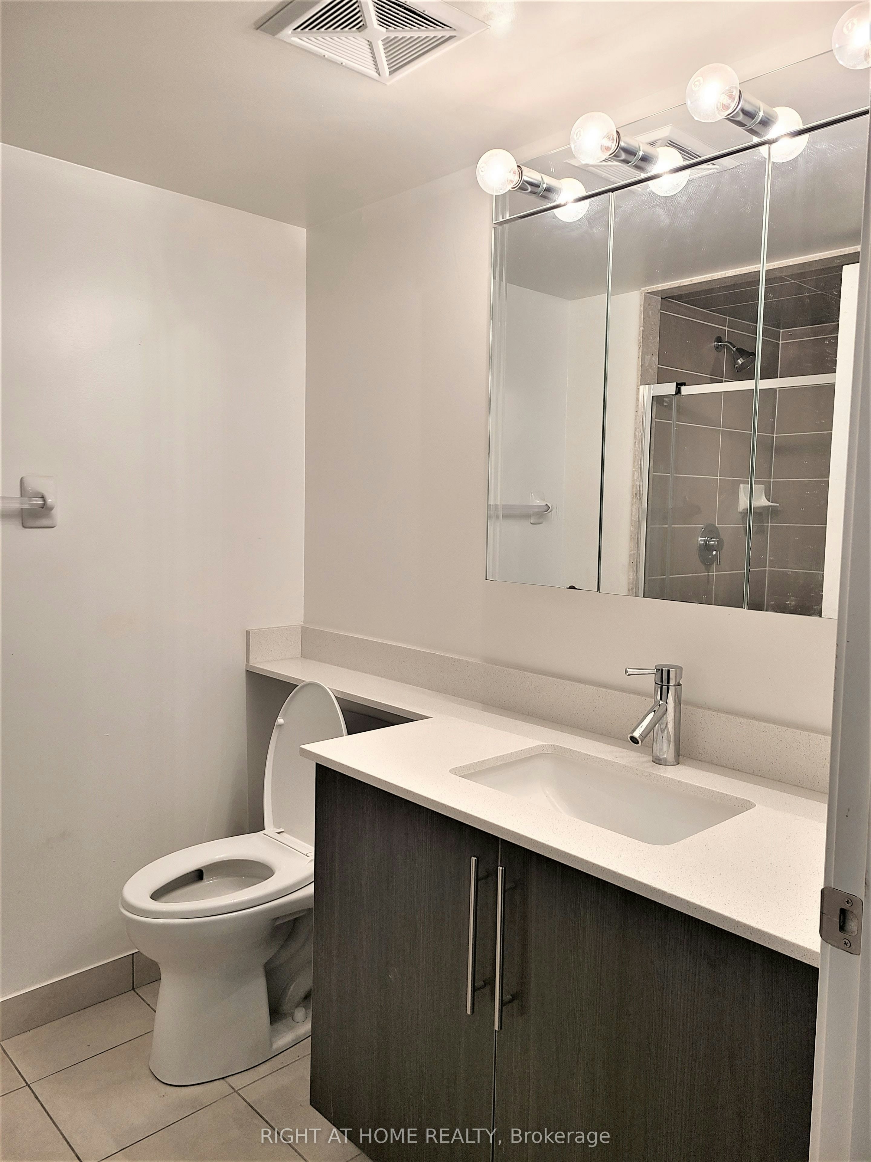 711-1 Michael Power Place, Toronto, ON, M9A 0A1 - 10
