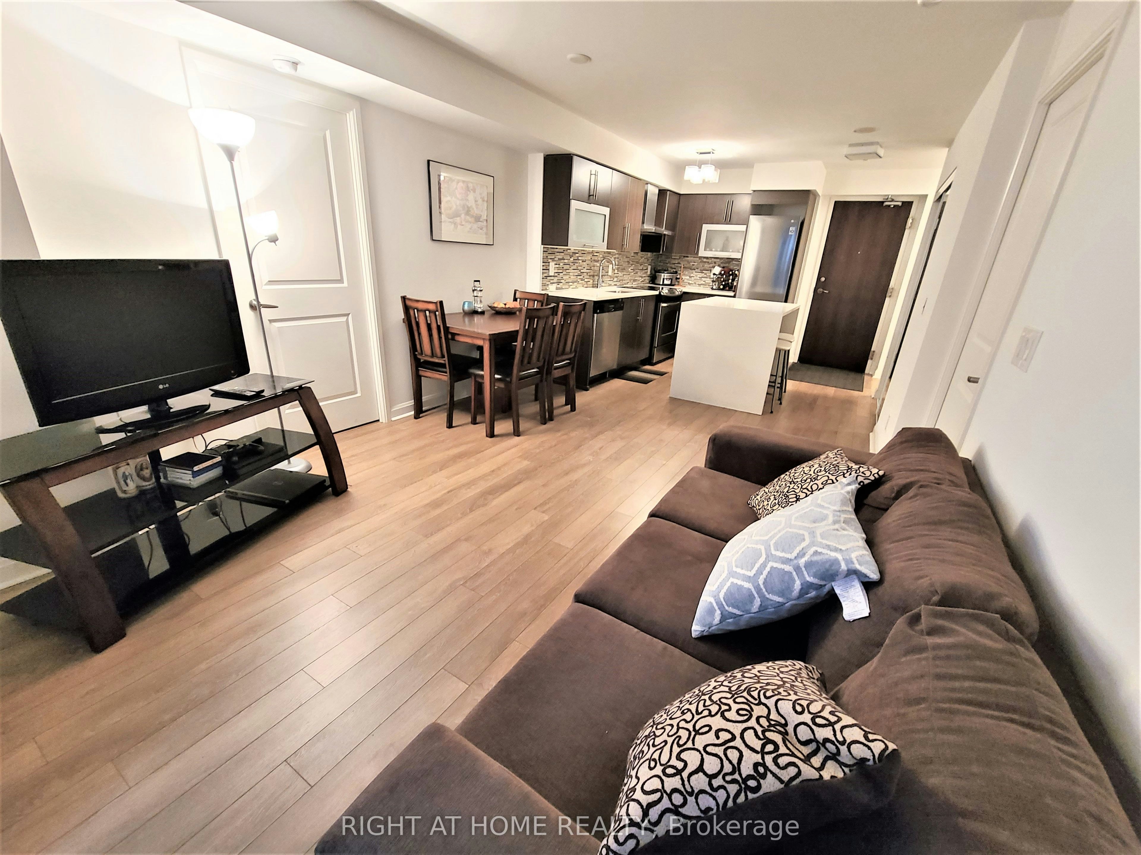 711-1 Michael Power Place, Toronto, ON, M9A 0A1 - 5
