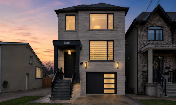 47 Thirteenth Street