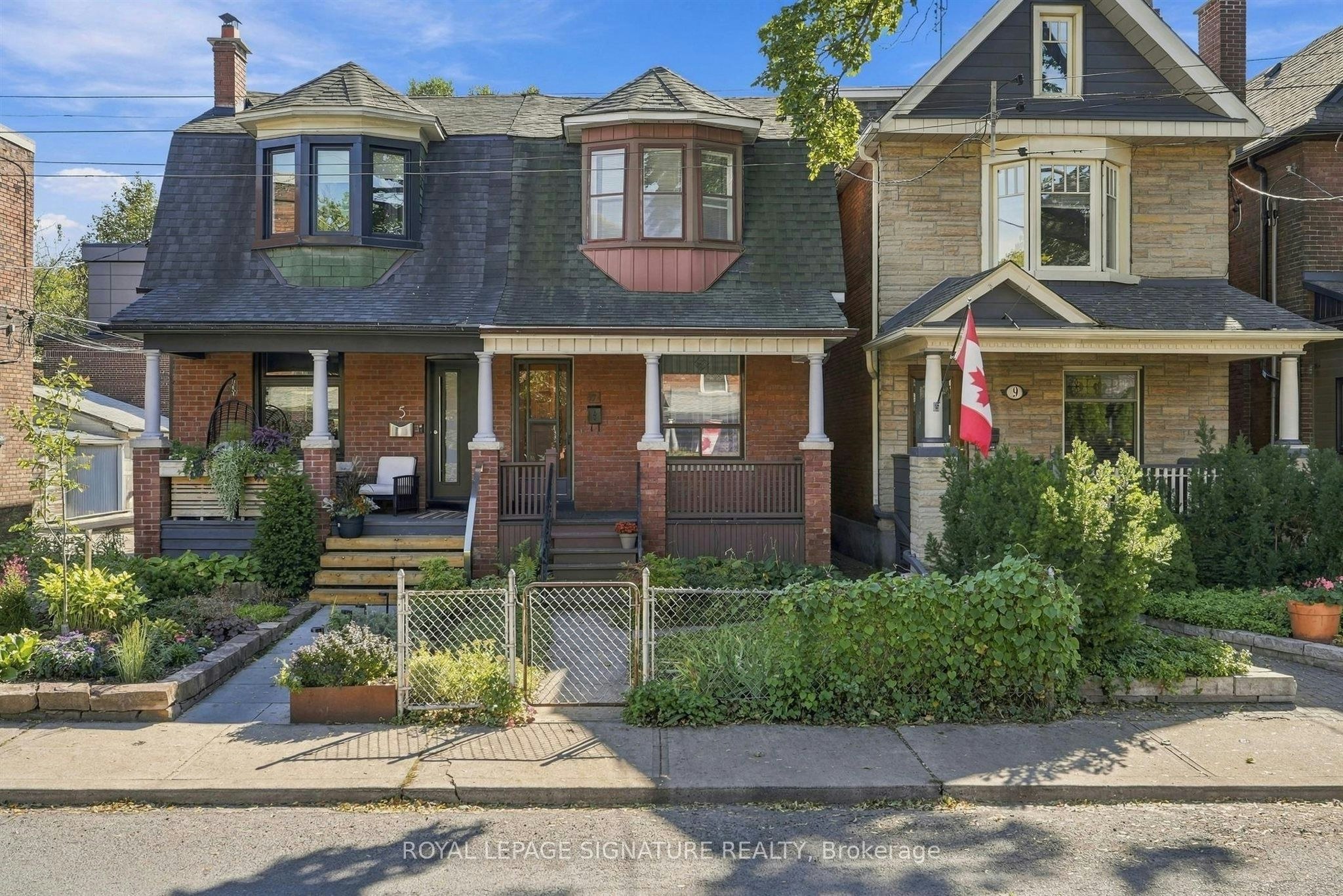 7 Geoffrey Street, Toronto, ON, M6R 1P2