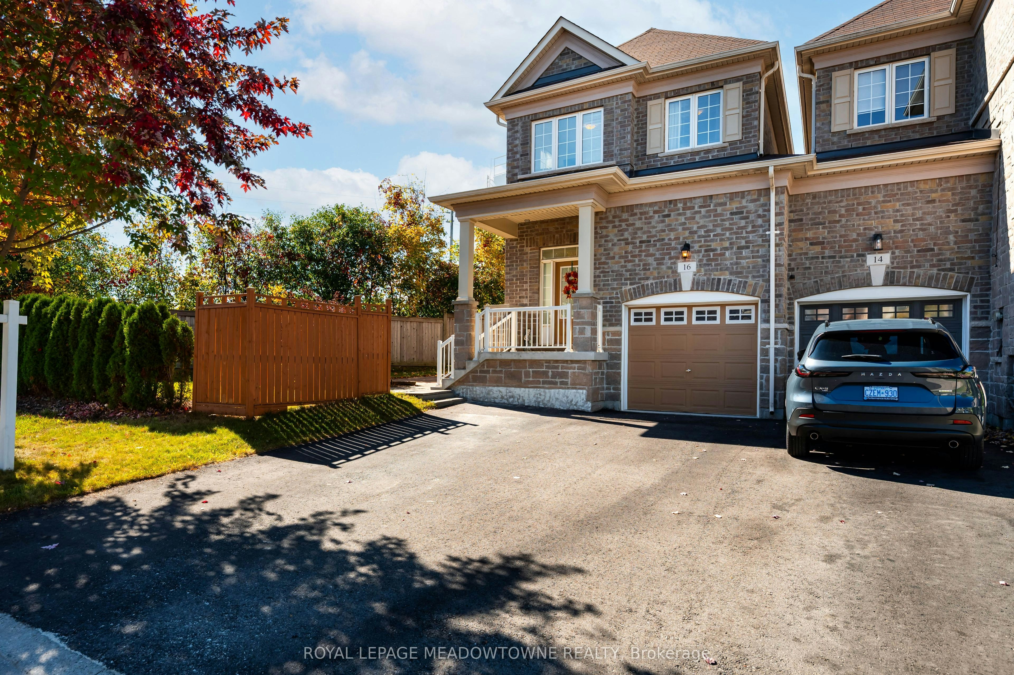16 Ridgegate Crescent, Halton Hills, ON, L7G 0L1