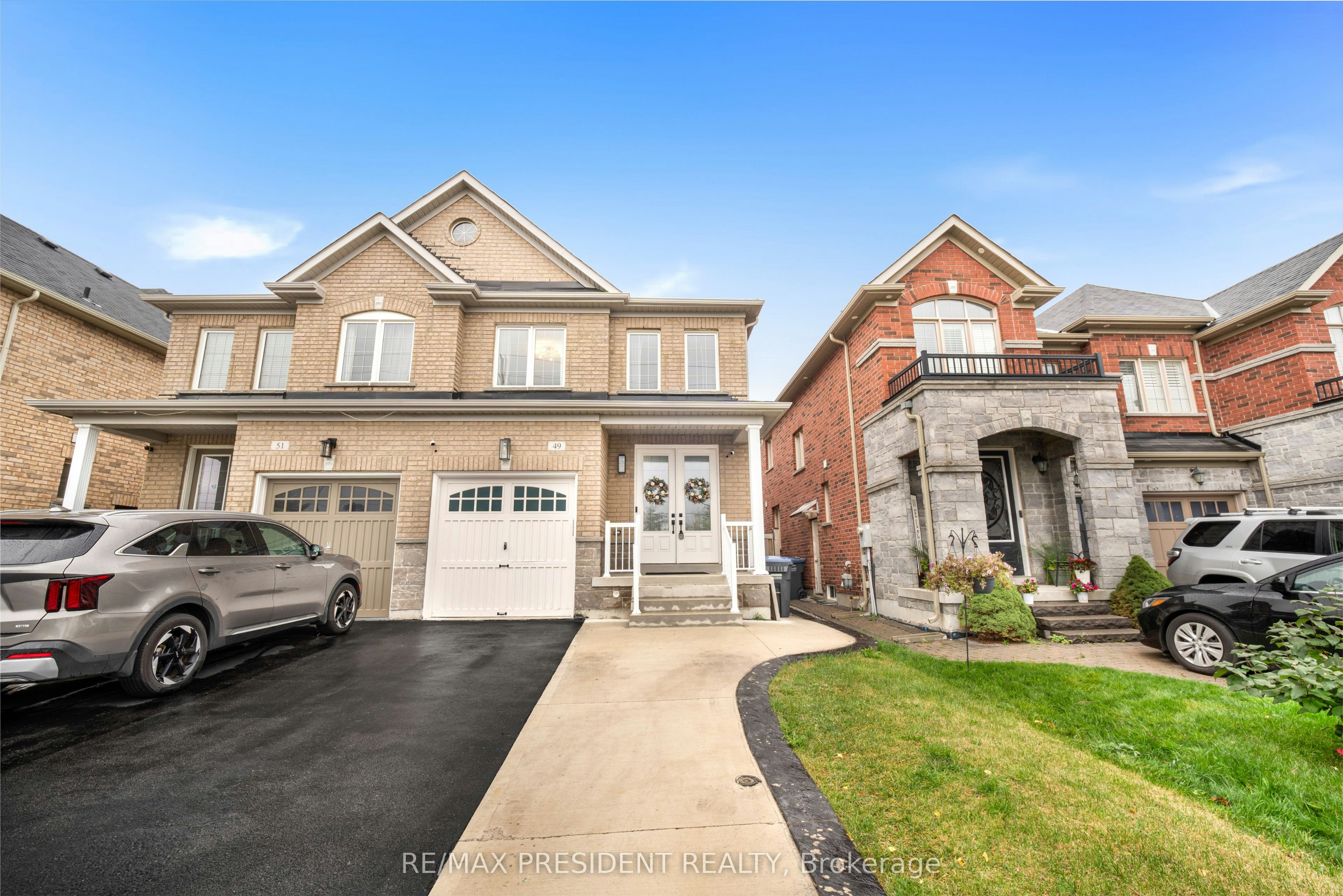 49 Campwood Crescent, Brampton, ON, L6P 3S6