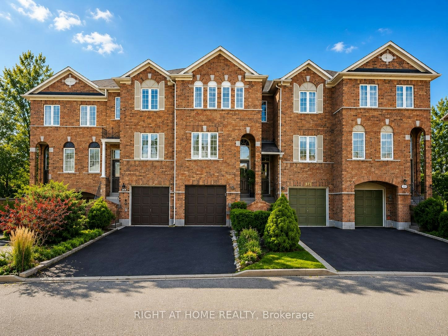 371 Fairgate Way, Oakville, ON, L6H 6Y1