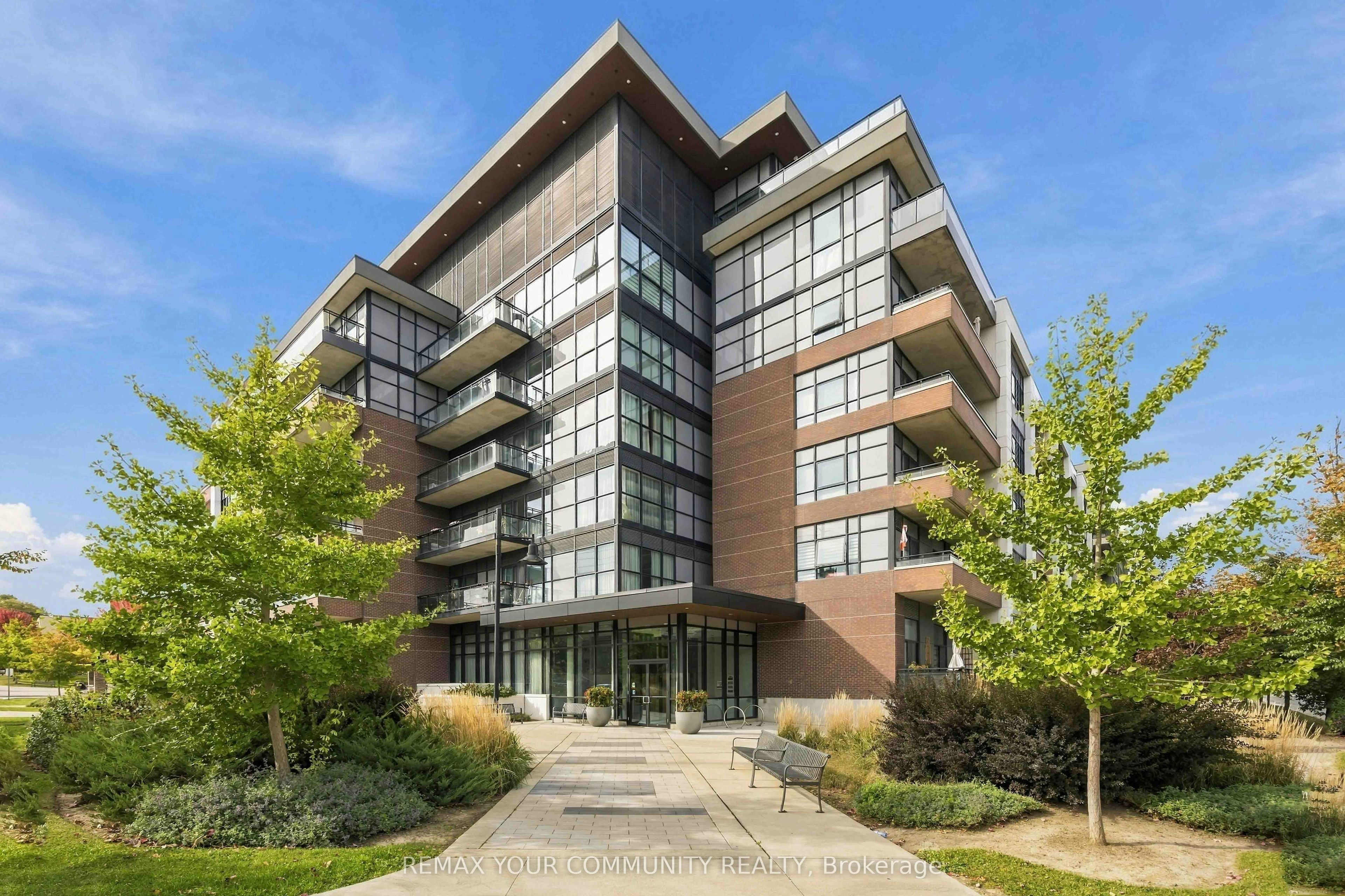 310-1 Neighbourhood Lane, Toronto, ON, M8Y 0C2