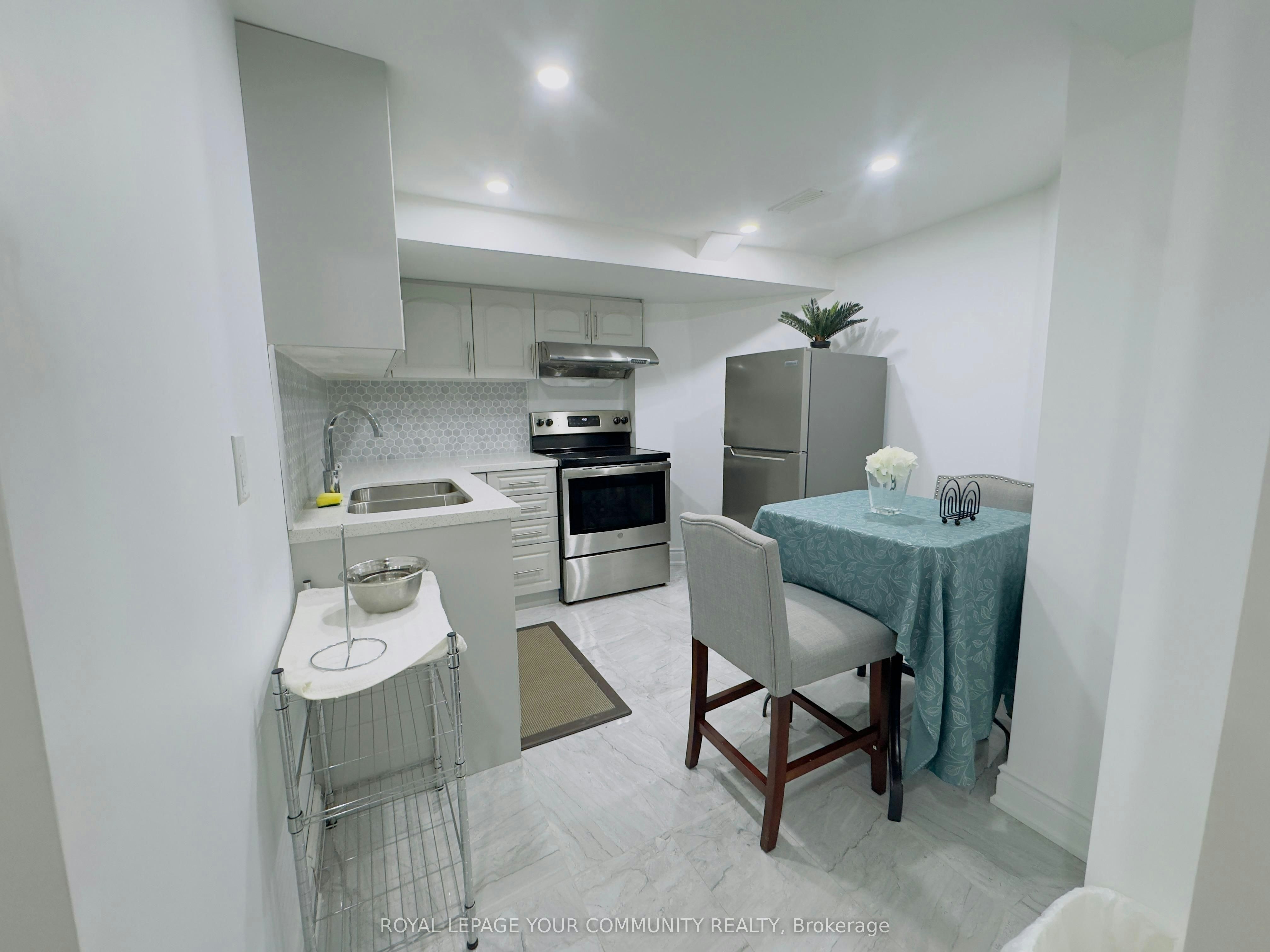Bsmt-24 Nasmith Street, Brampton, ON, L6S 4Y8 - 12