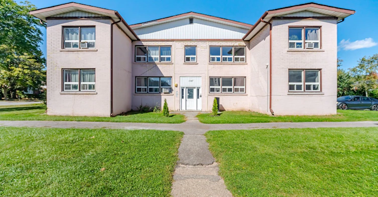 1-1047 Churchill Avenue E, Oakville, ON, L6H 2A7