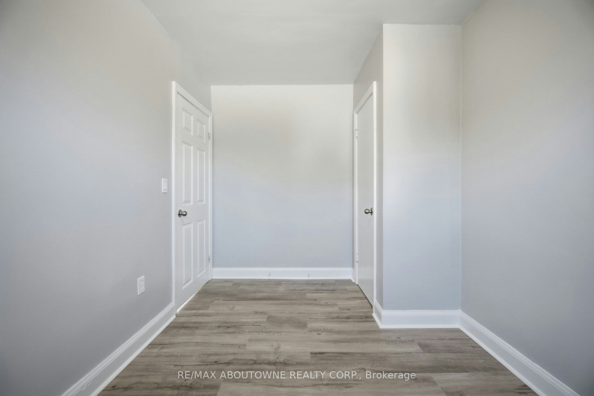 1-1047 Churchill Avenue E, Oakville, ON, L6H 2A7 - 20