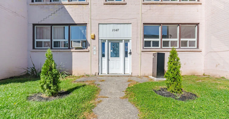 1-1047 Churchill Avenue E, Oakville, ON, L6H 2A7 - 3