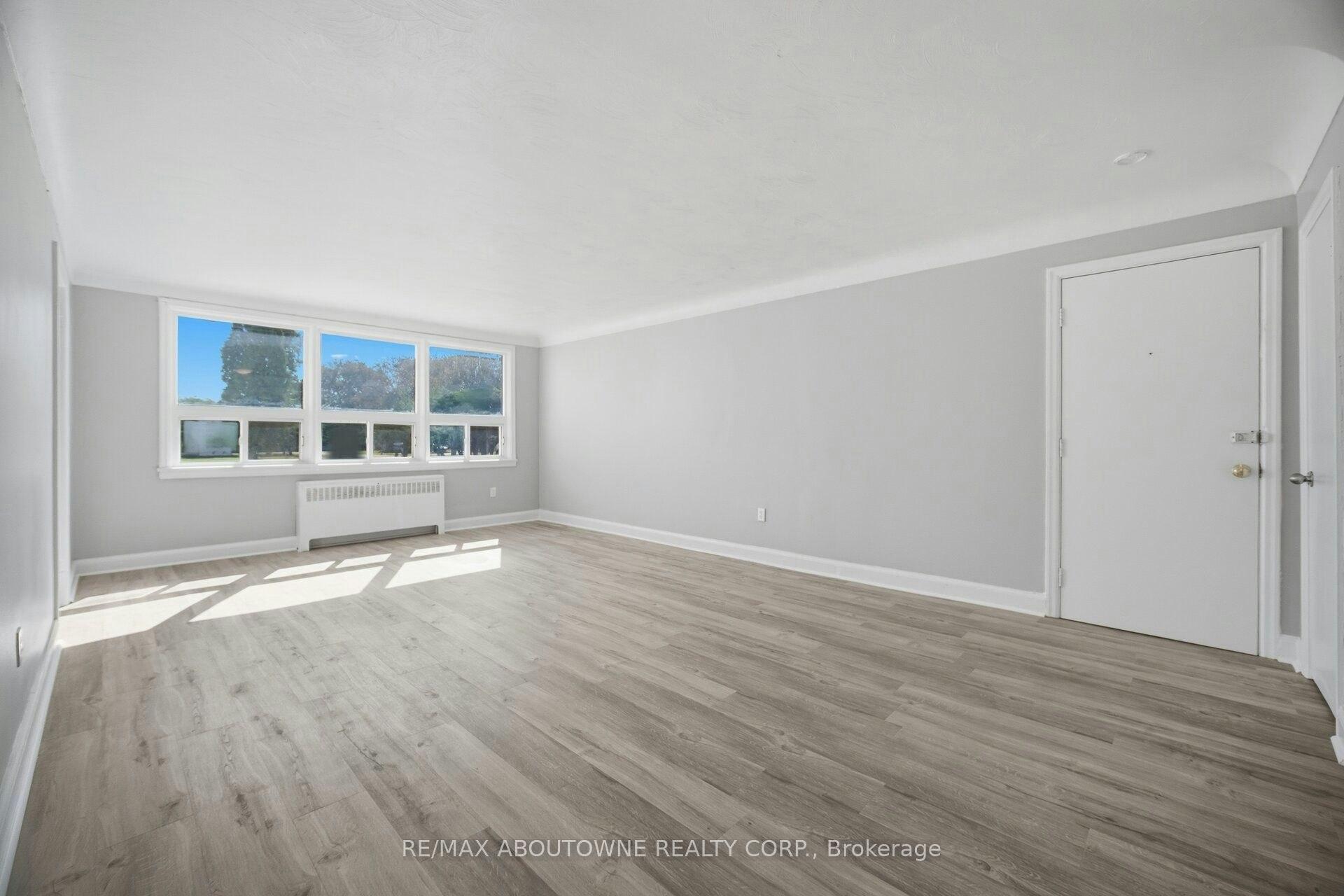 1-1047 Churchill Avenue E, Oakville, ON, L6H 2A7 - 7