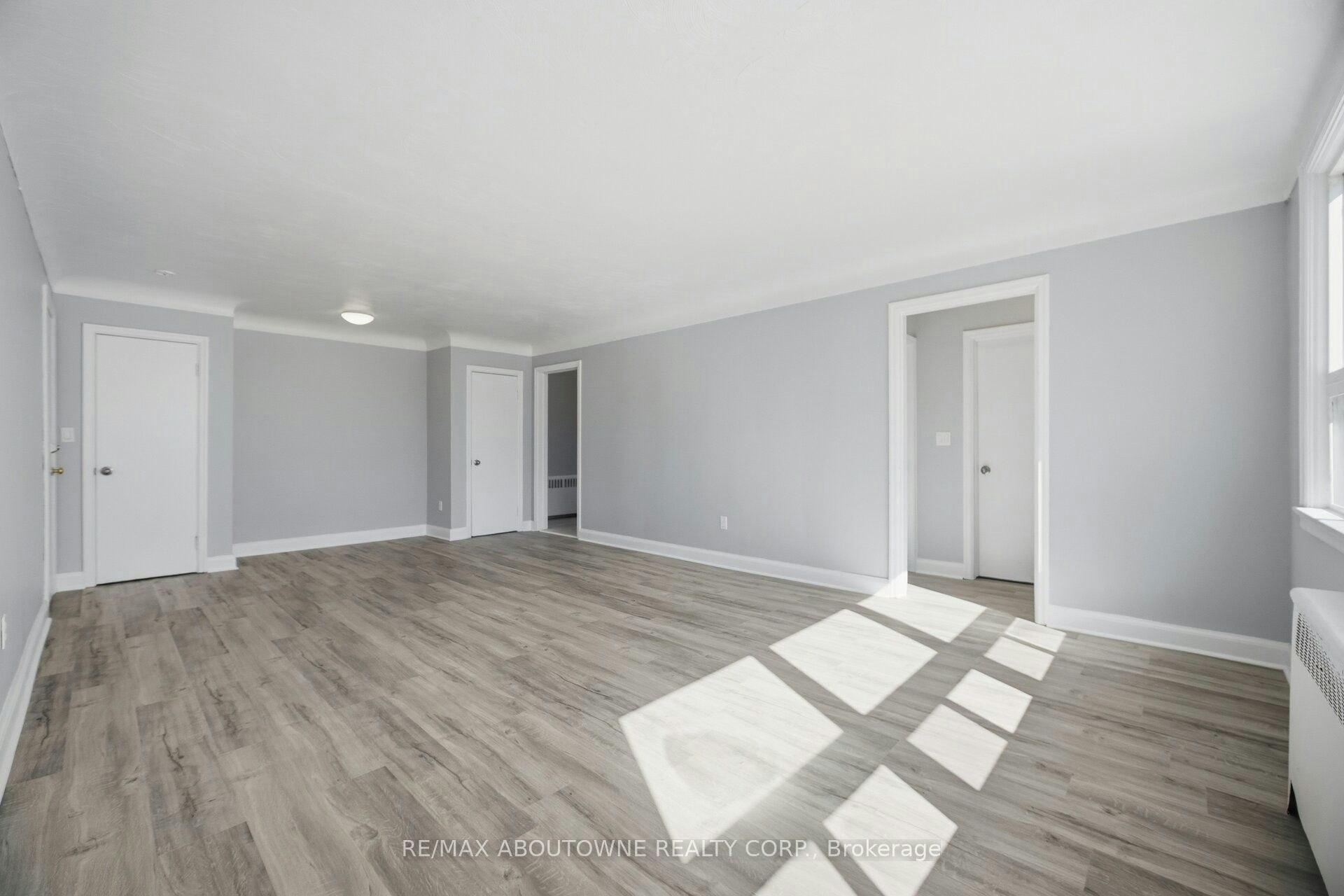 1-1047 Churchill Avenue E, Oakville, ON, L6H 2A7 - 8
