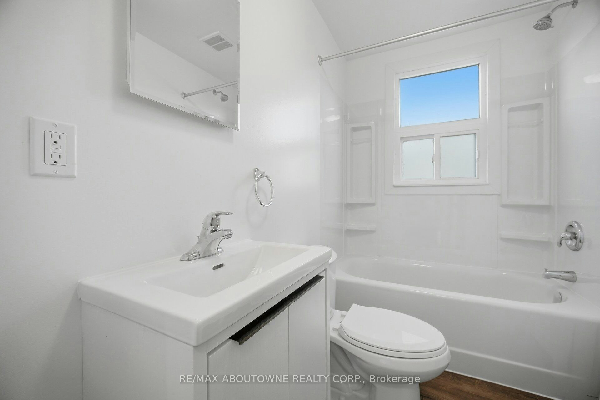 1-1047 Churchill Avenue E, Oakville, ON, L6H 2A7 - 15