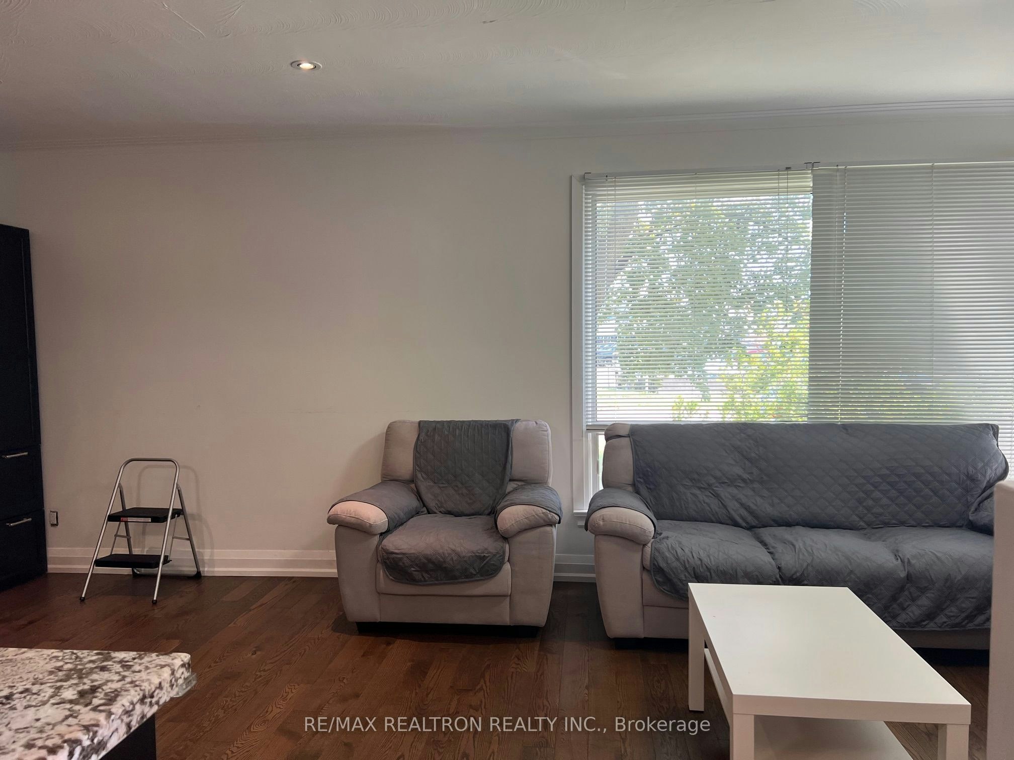 12 Paulart Drive, Toronto, ON, M9B 3V4 - 17