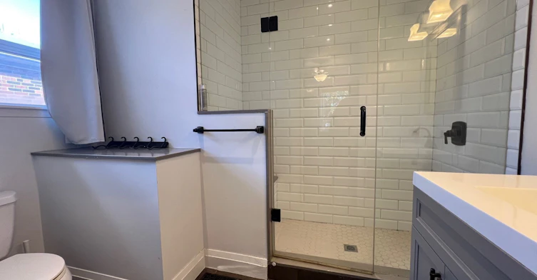 12 Paulart Drive, Toronto, ON, M9B 3V4 - 10