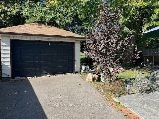 12 Paulart Drive, Toronto, ON, M9B 3V4 - 21