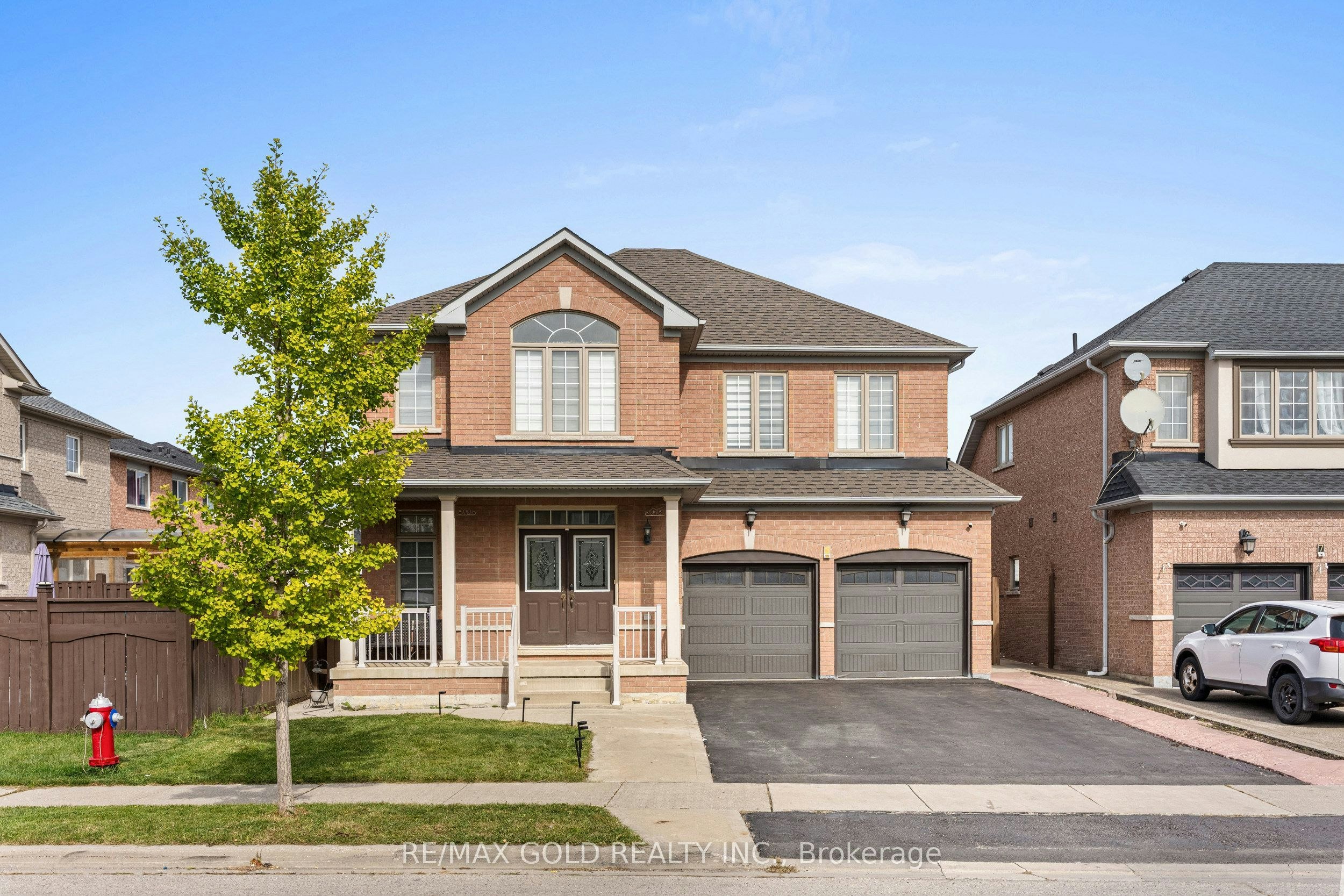 5 Onyx Gate, Brampton, ON, L6P 0Z7
