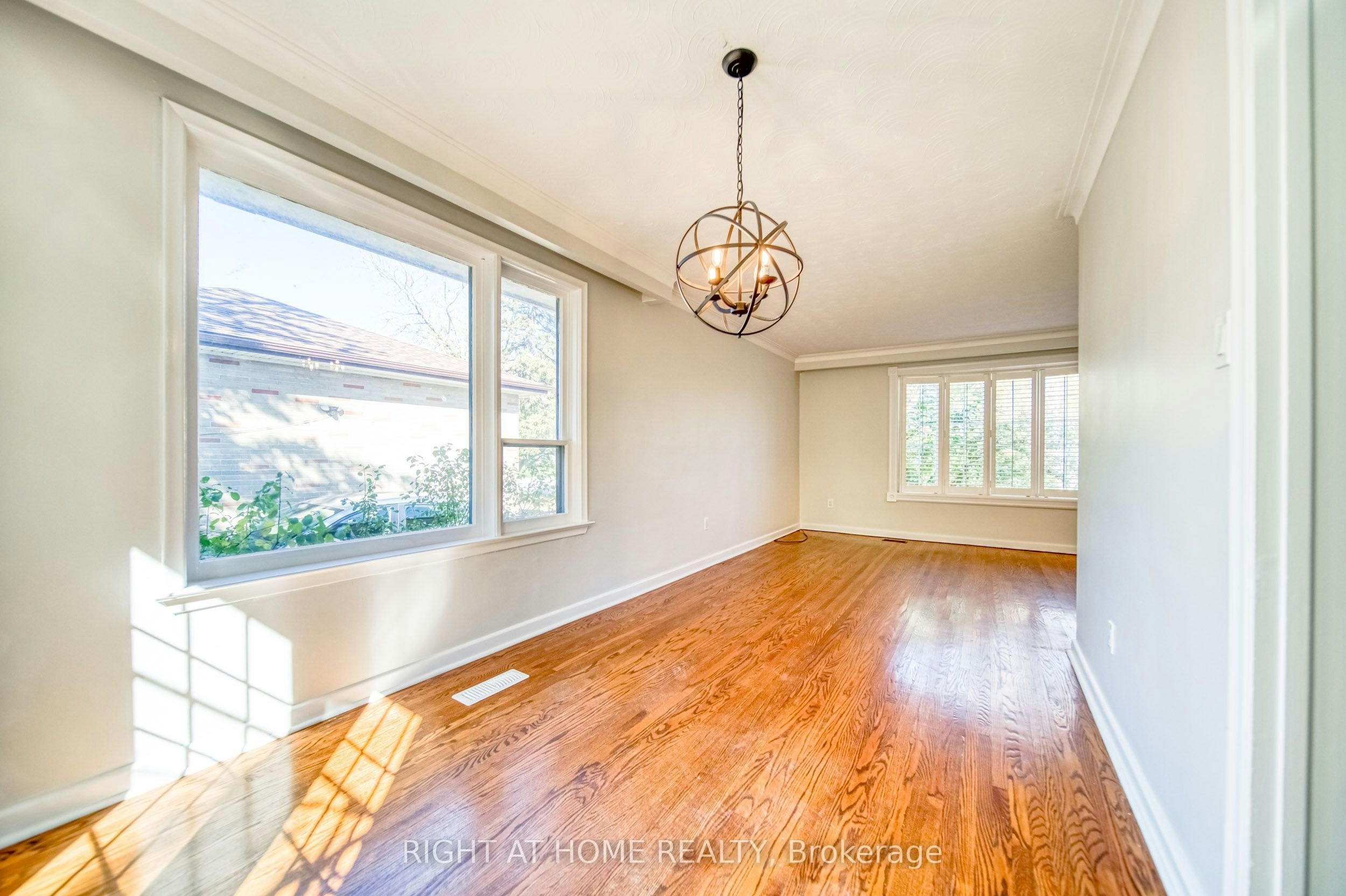 506 Trudale Court, Oakville, ON, L6L 4H1 - 11
