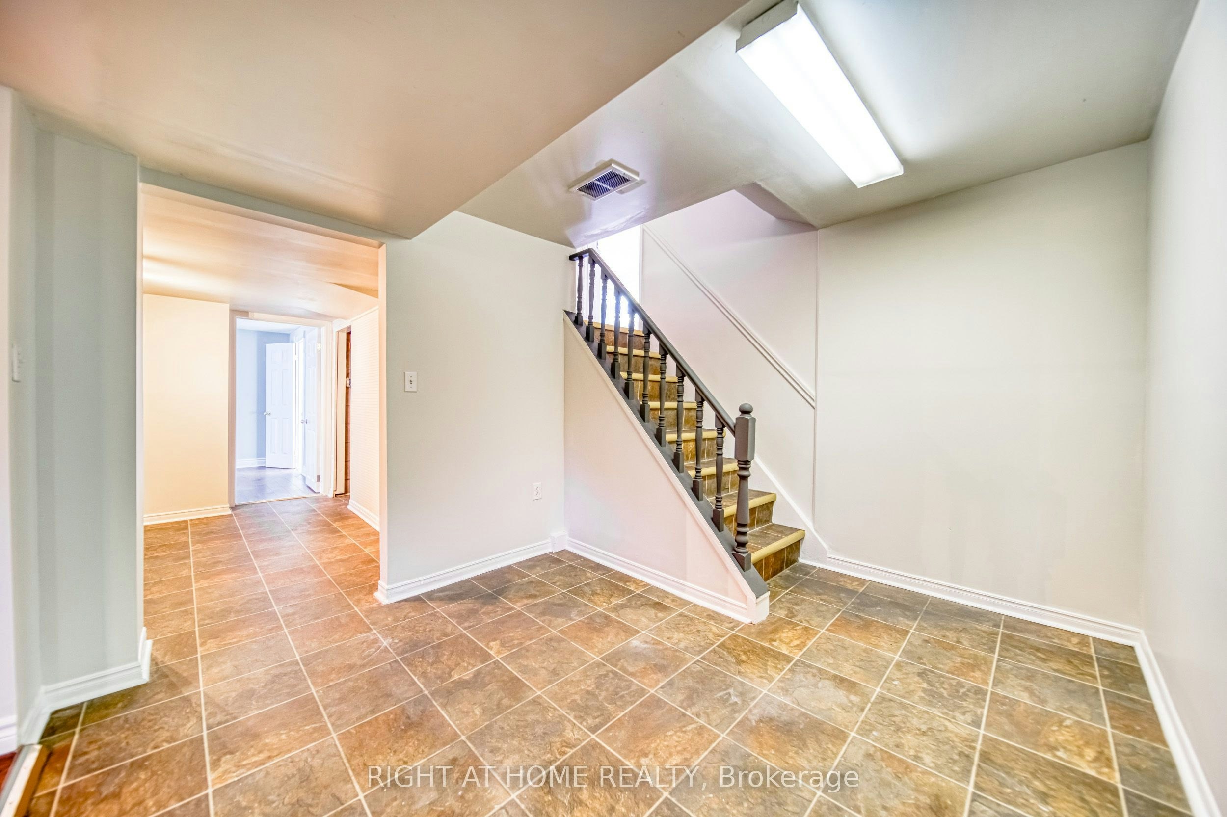 506 Trudale Court, Oakville, ON, L6L 4H1 - 22