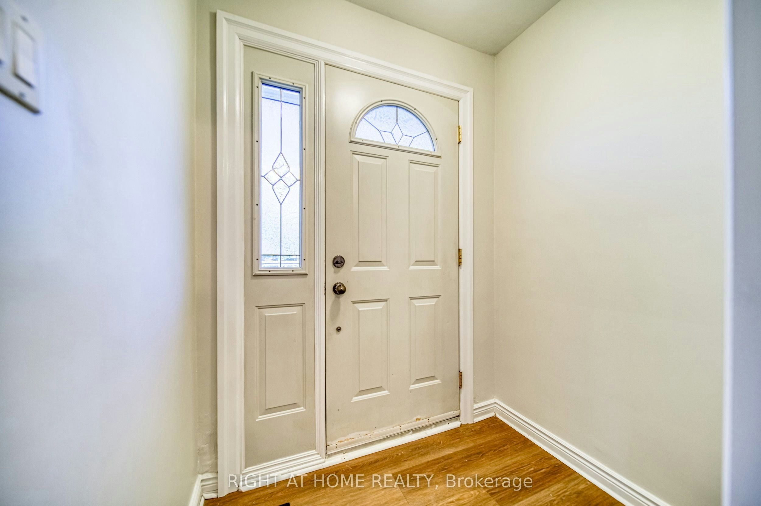 506 Trudale Court, Oakville, ON, L6L 4H1 - 5