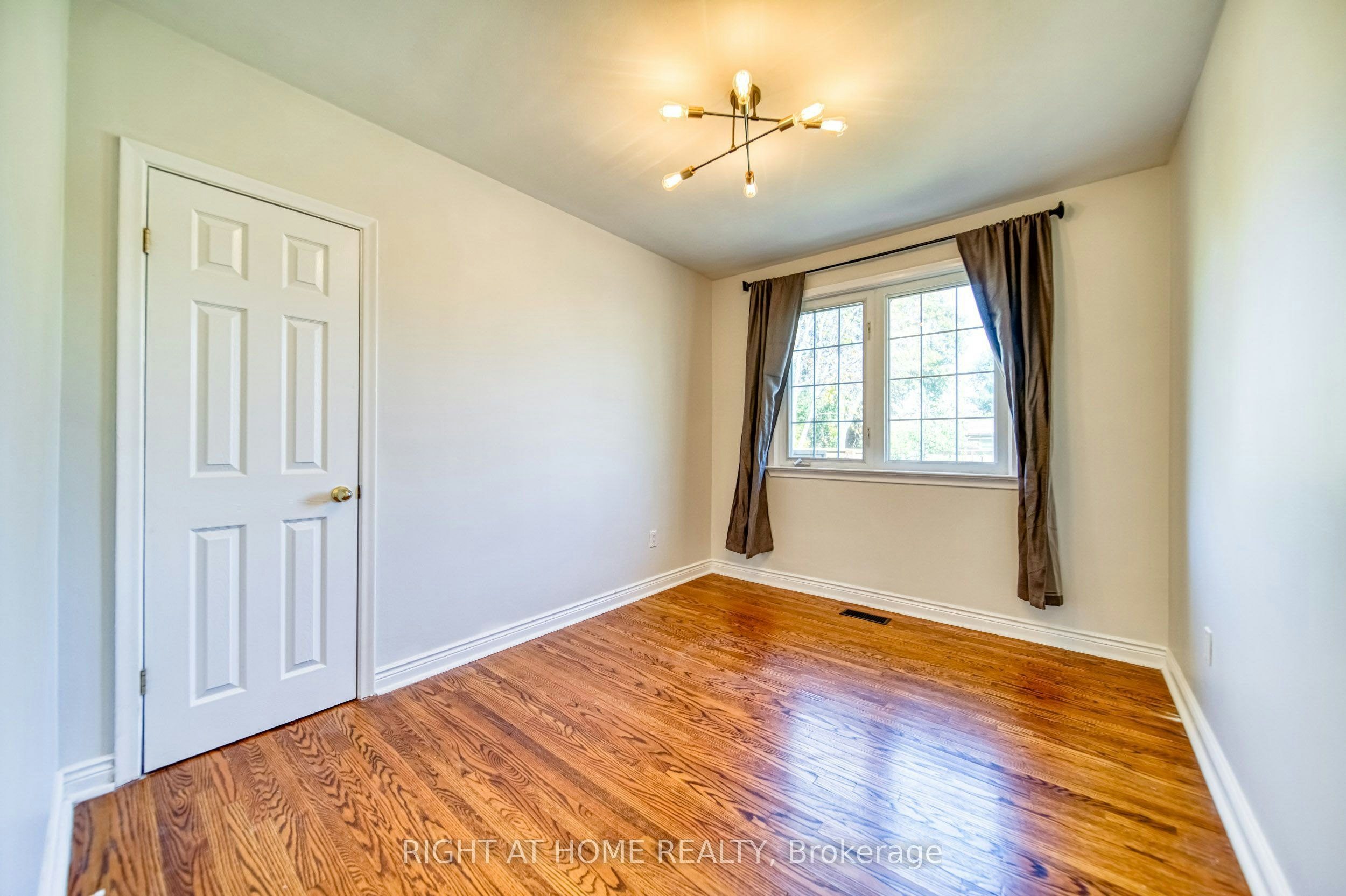 506 Trudale Court, Oakville, ON, L6L 4H1 - 19