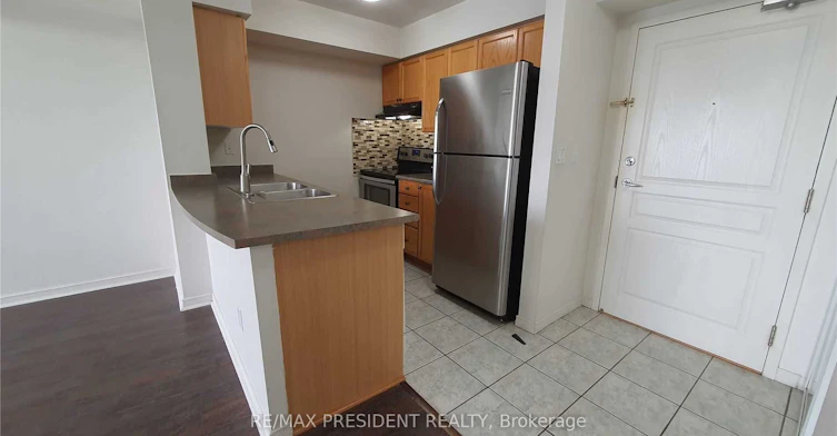 501-300 Ray Lawson Boulevard, Brampton, ON, L6Y 5H5 - 6