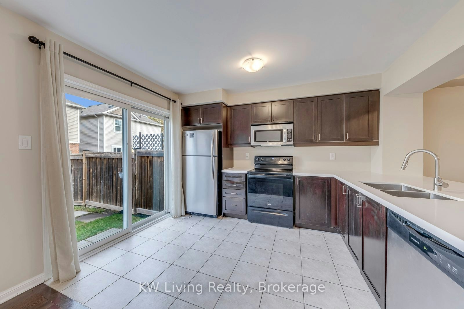 348 Chuchmach Close, Milton, ON, L9T 8B7 - 16