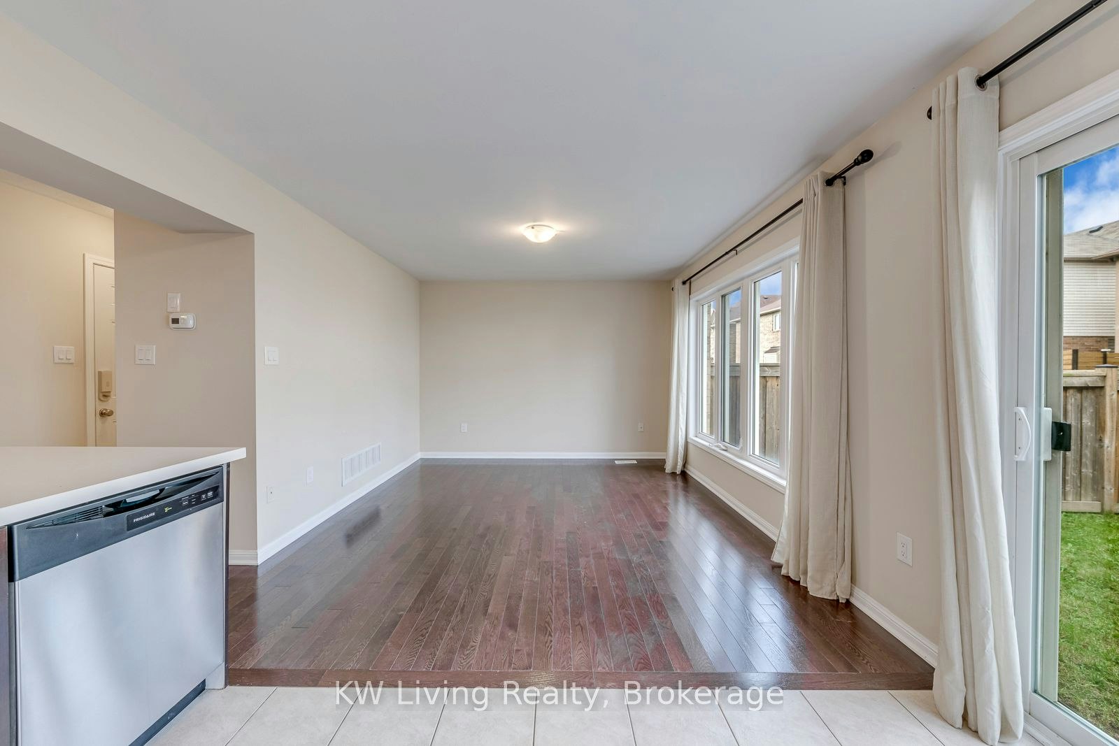 348 Chuchmach Close, Milton, ON, L9T 8B7 - 17